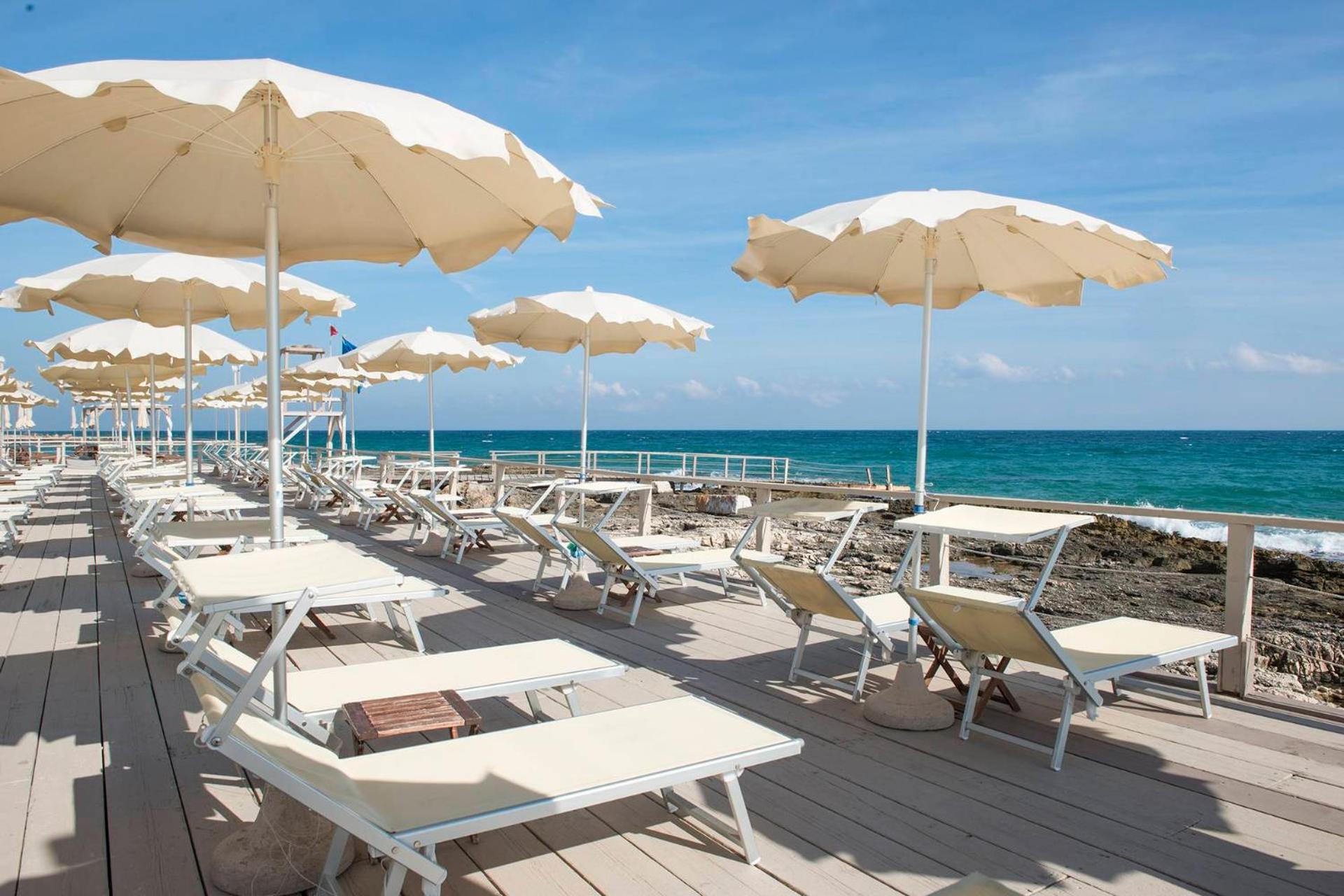 Villa Paola by the sea view 4