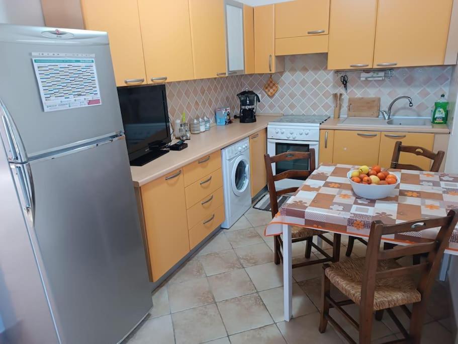 Long Green House en Sorso — kitchen