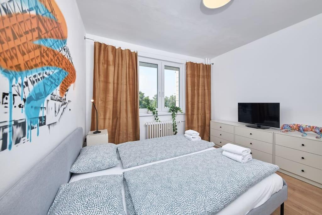 Riverside Center, 3 BR, near Danube river view 5