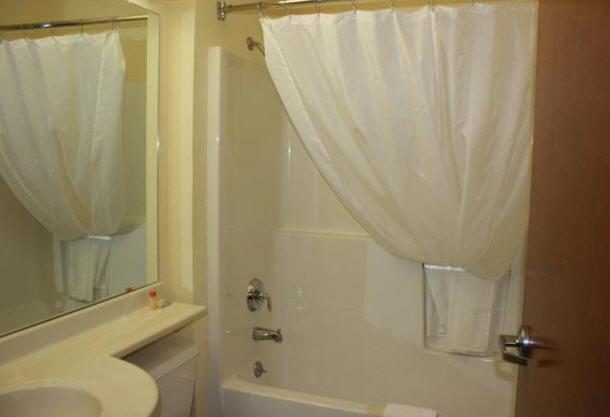 Rincon Inn and Suites - Property Image 3