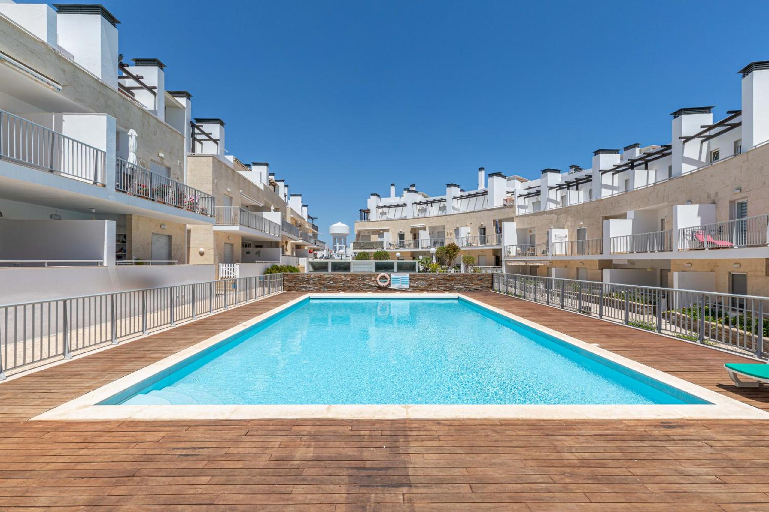 Apartment Andorinha-pretty Holiday Home With Pool view 4
