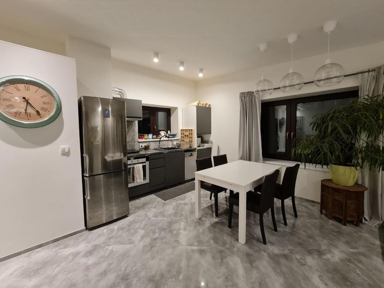 Airport Private Apartment, Advance Registration, No Reception, Self Check-in, Calm Environment, Non-Smoking Guests