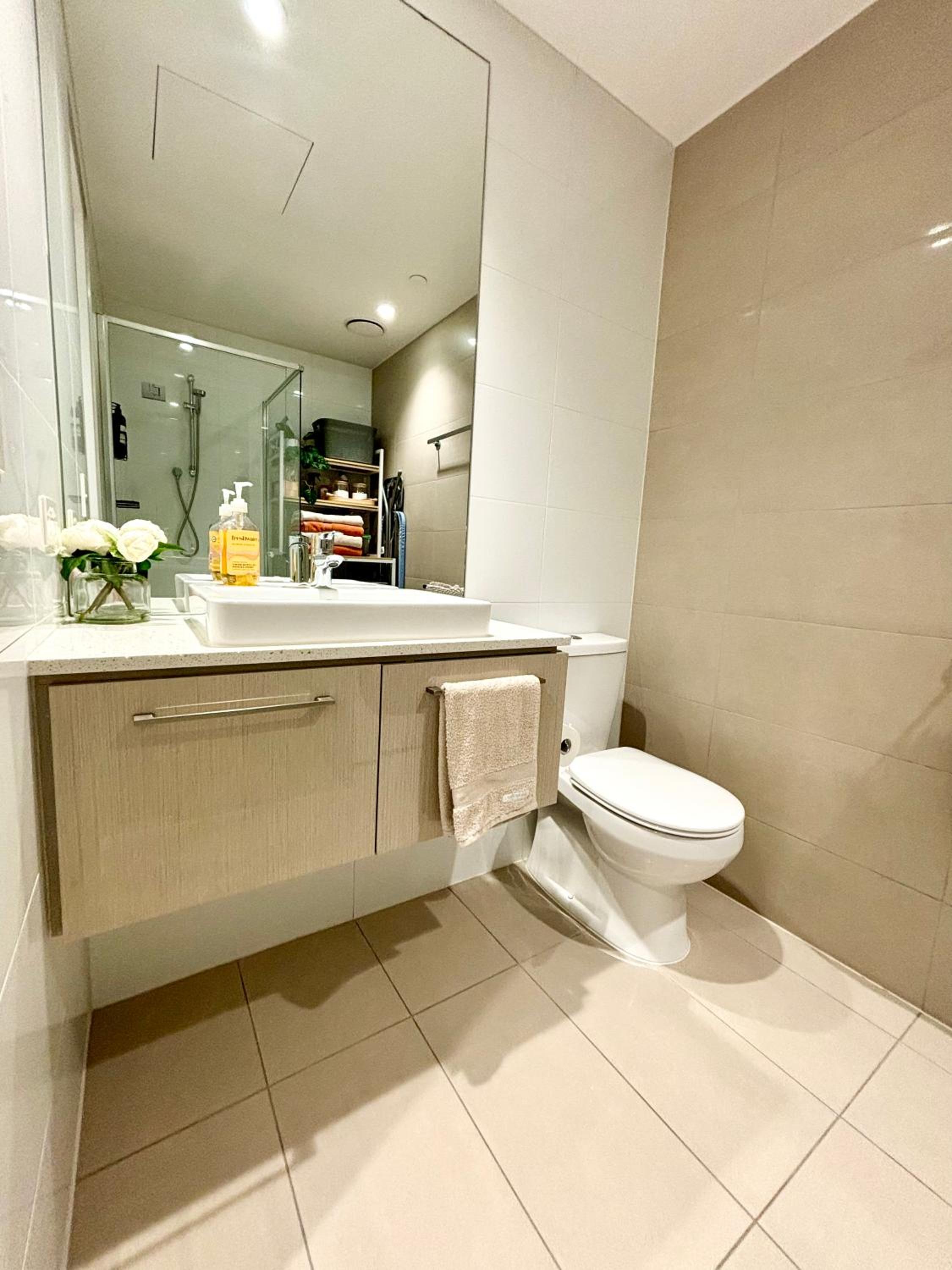CBD Apartment, Sleeps 4 with Free Car Park
