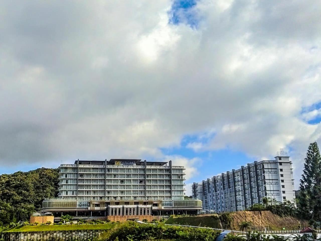 Zenith Suites Cameron