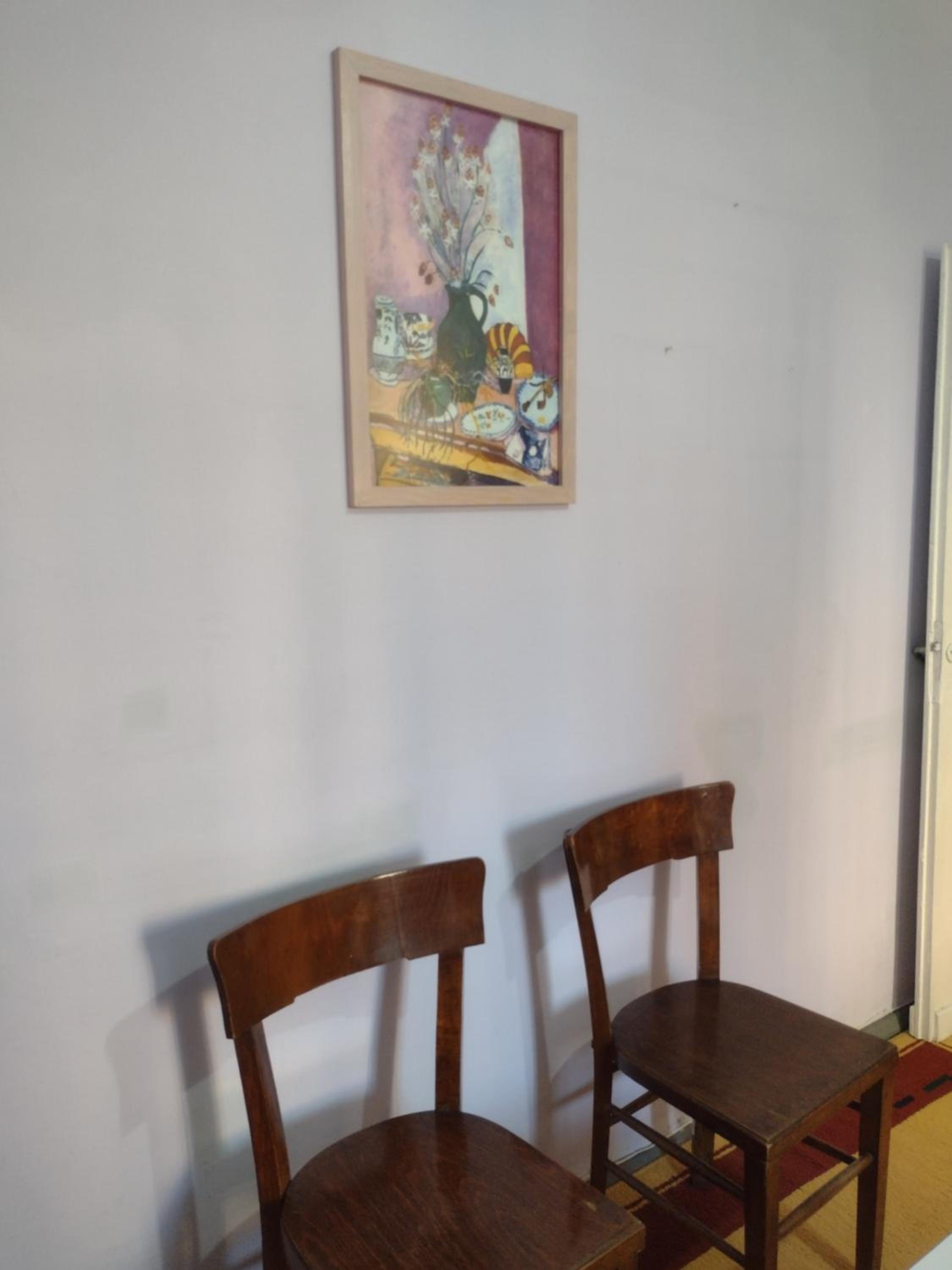 Era Echoes - Preserved Historical Apartment