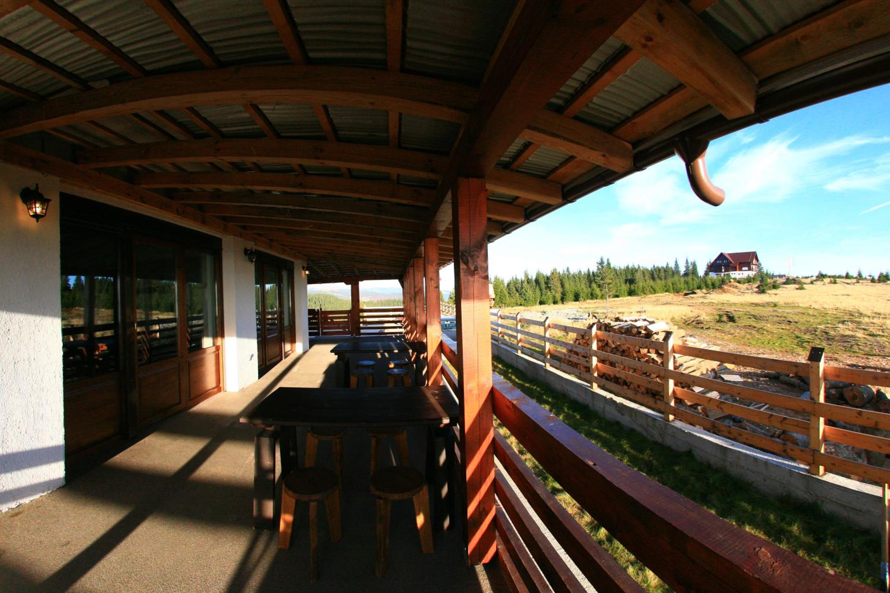 Pensiunea Muntele Alb view 4