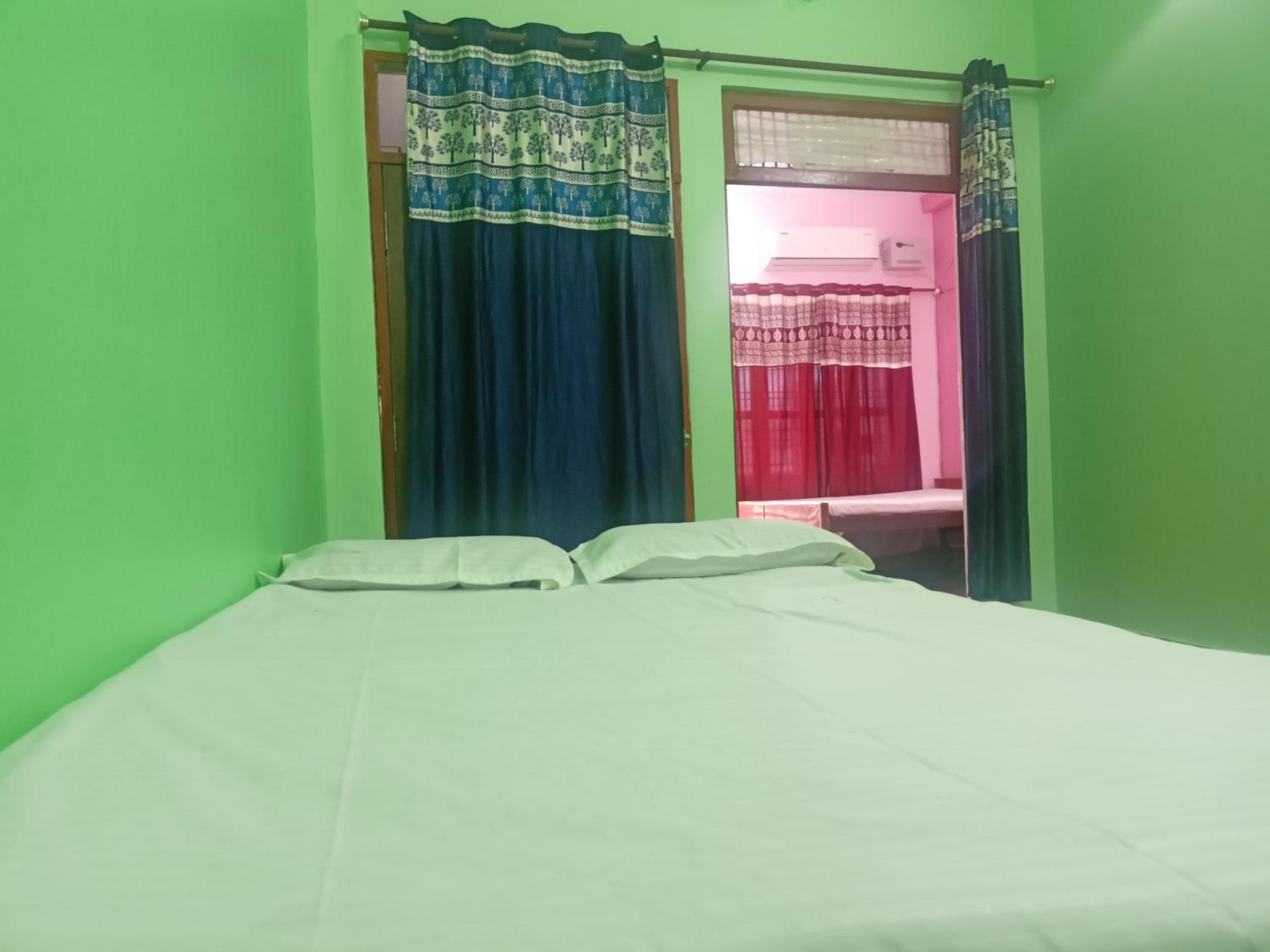 Shriyanshi Homestay