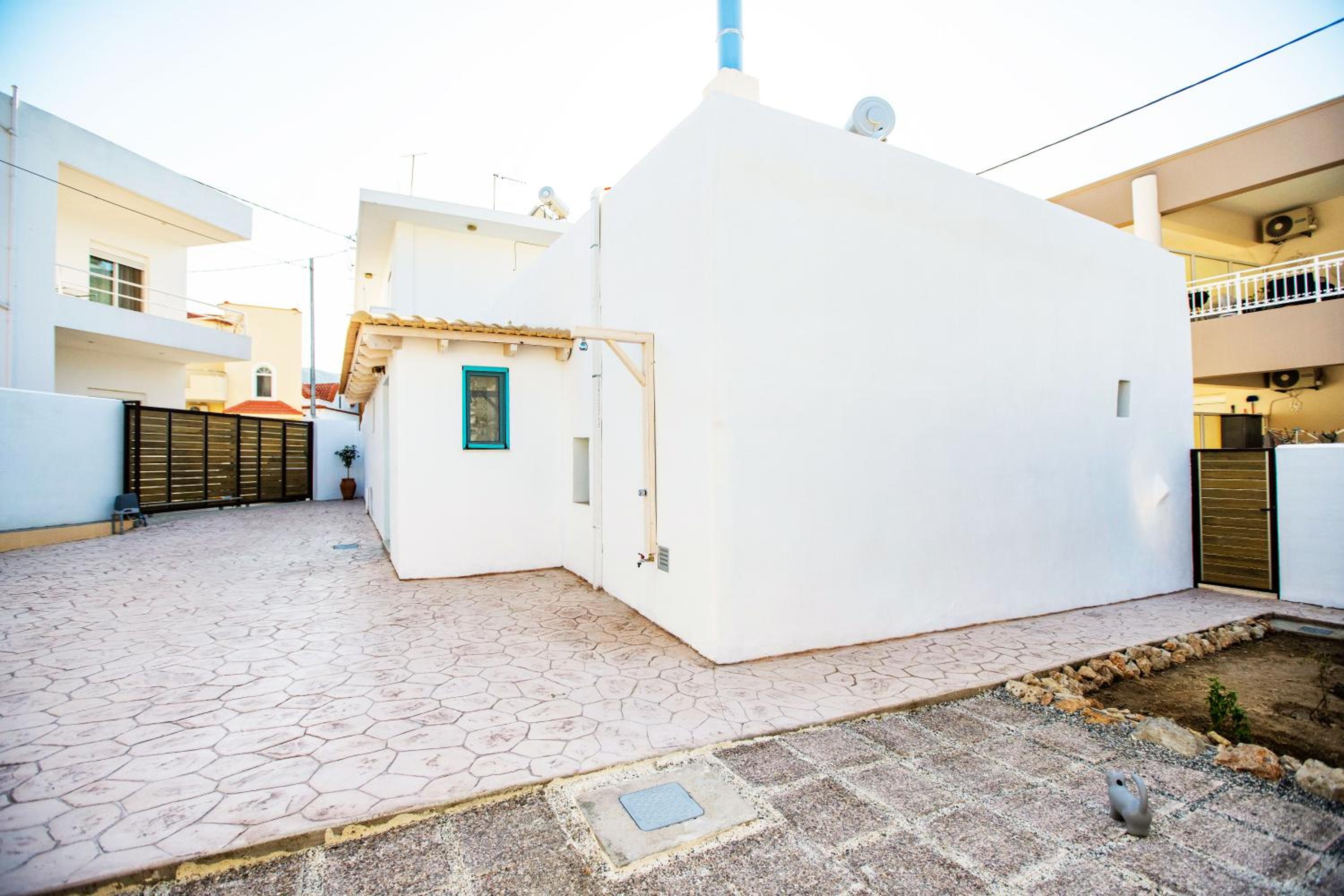 Stefanis Relis House