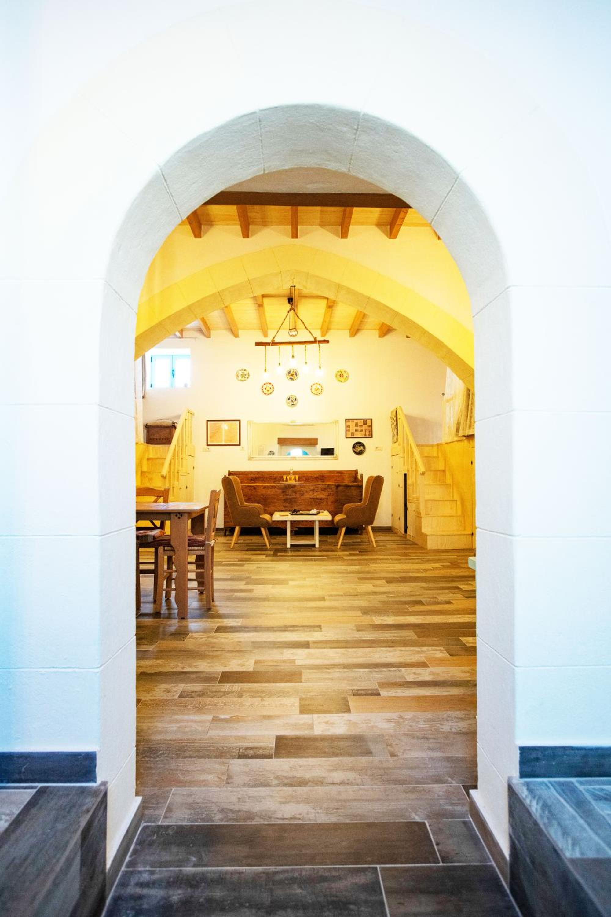 Stefanis Relis House
