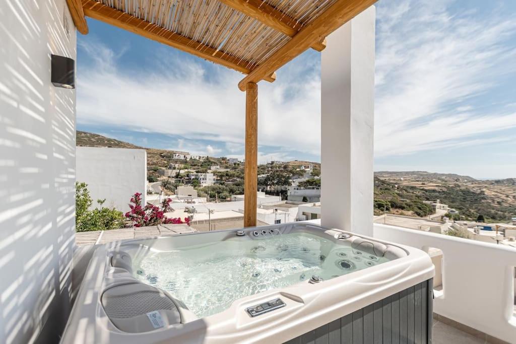 Penelope Apartments D