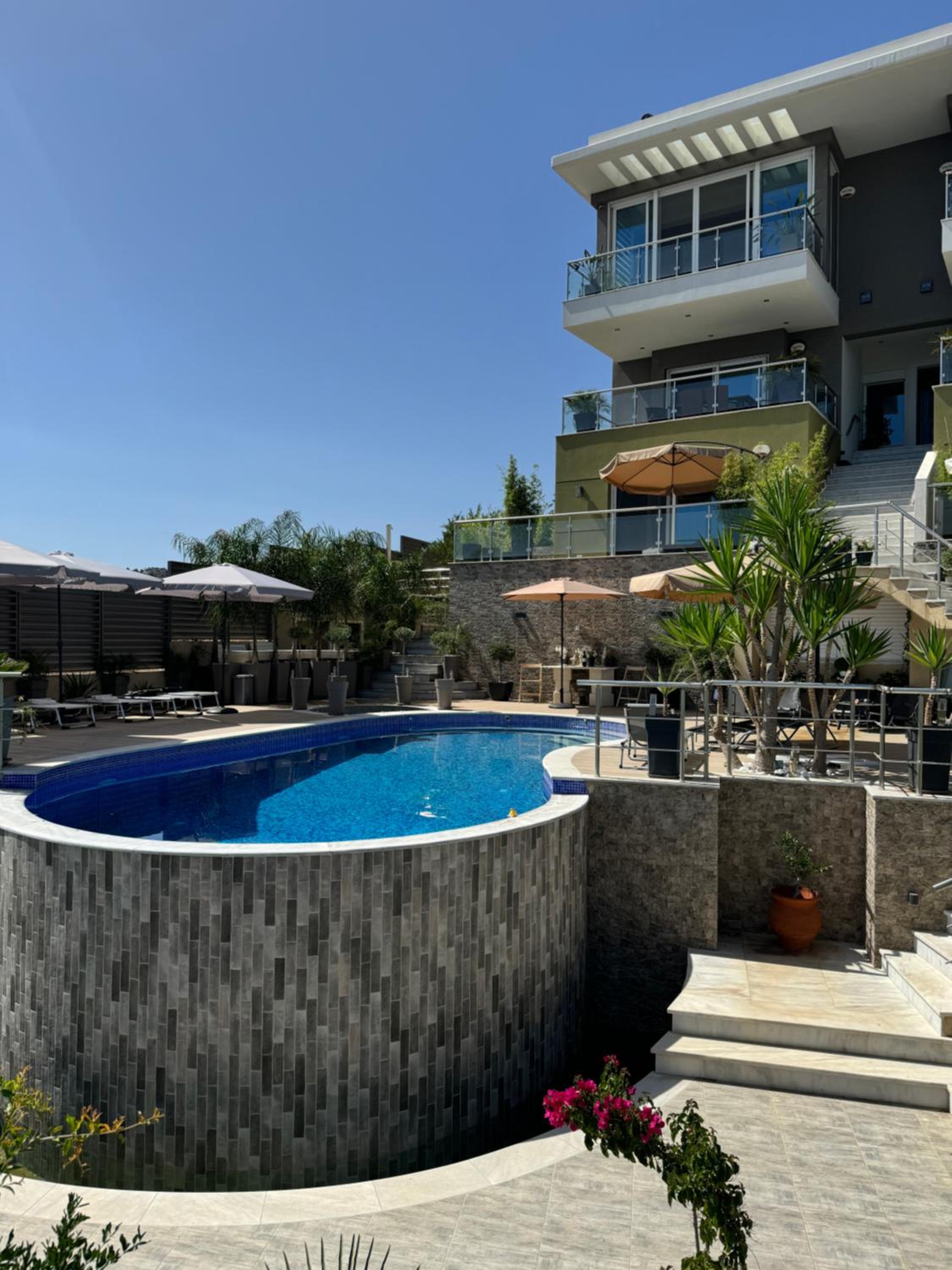 Oikía Athená apartments-the noble west view 3