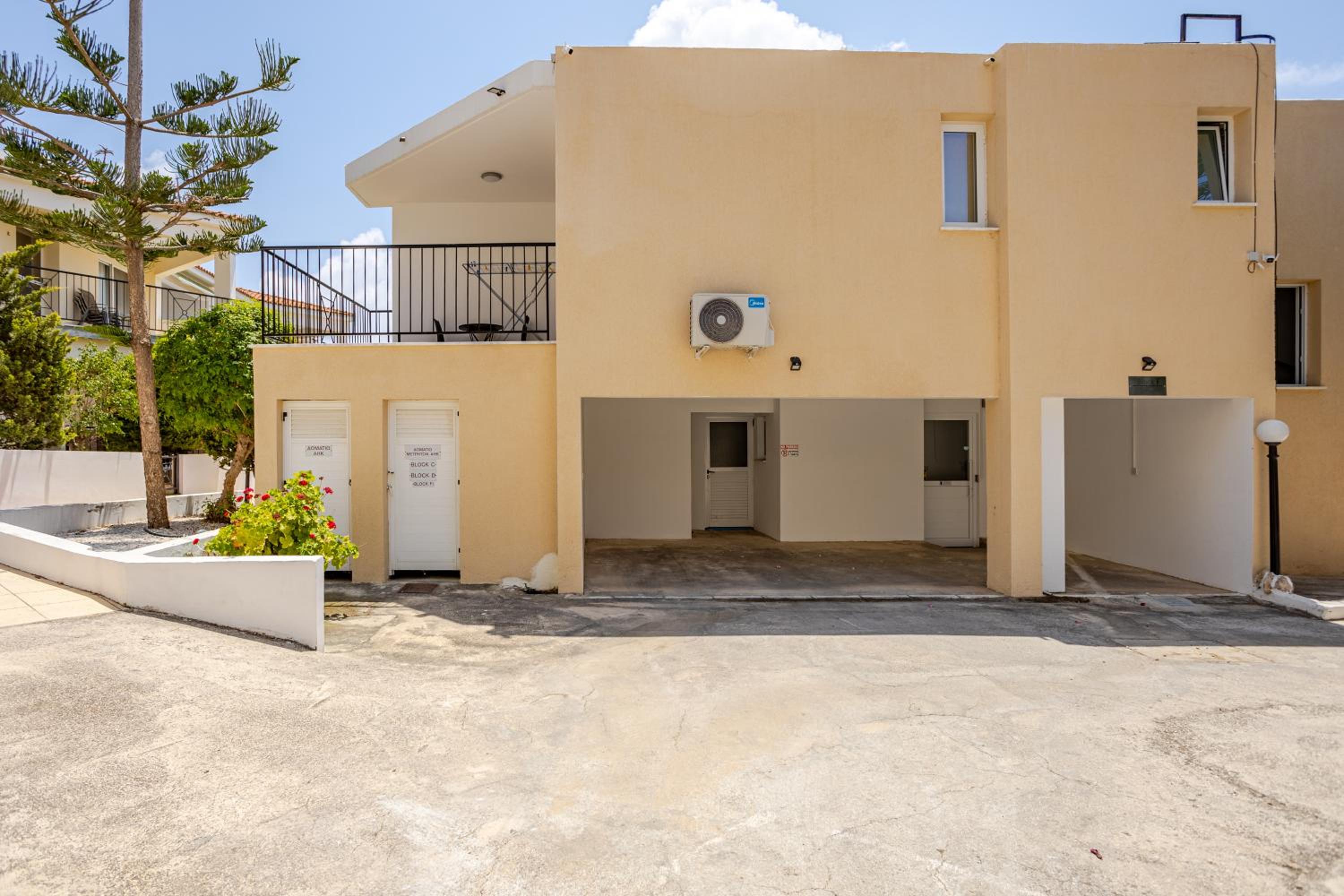 Danaos Seaside Suite 104 with Pool in Tourist Area