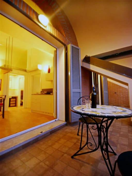 Sinfonia Bellini - Central 2-Room-Flat photo 3