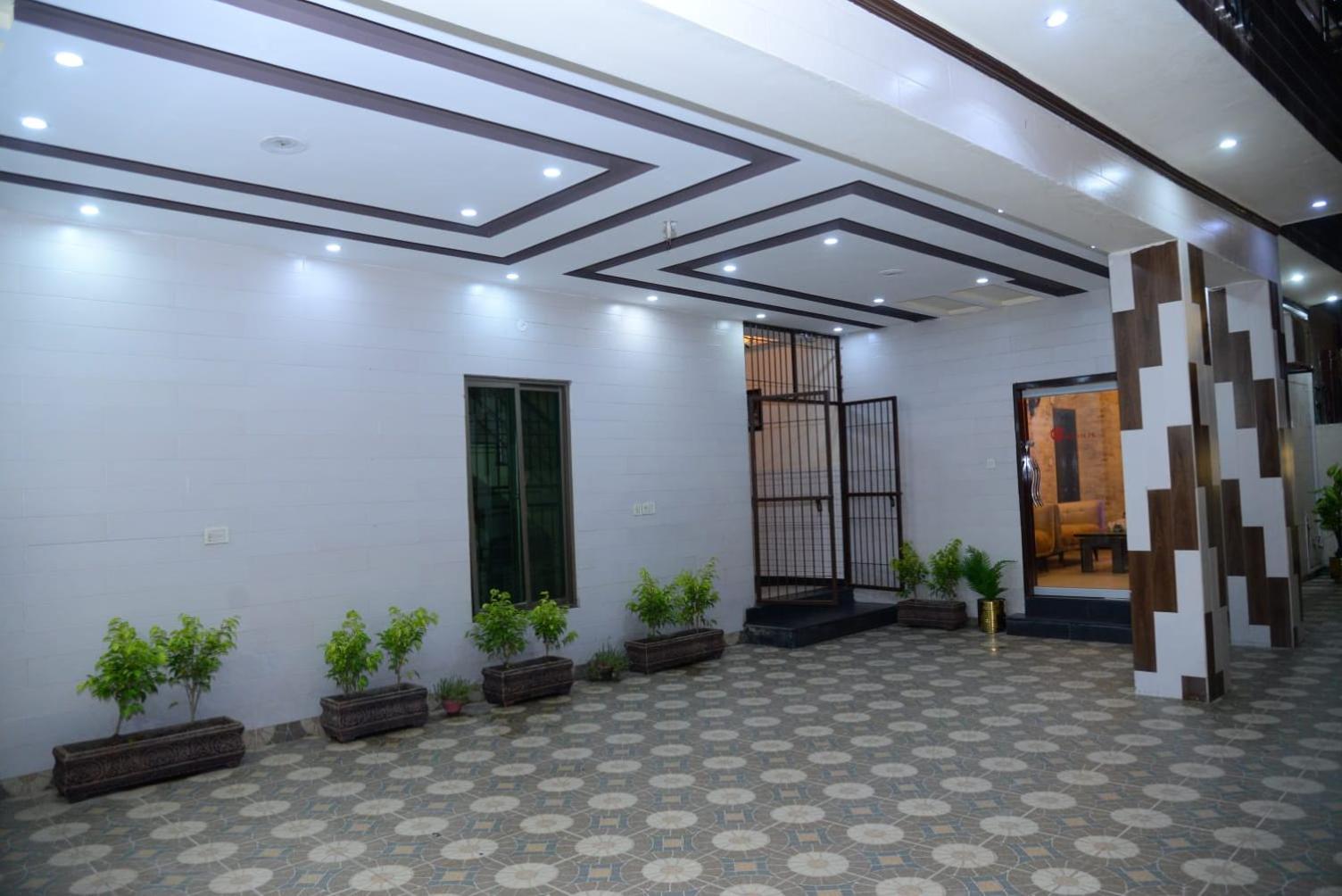 Go Guest House Lhr view 5