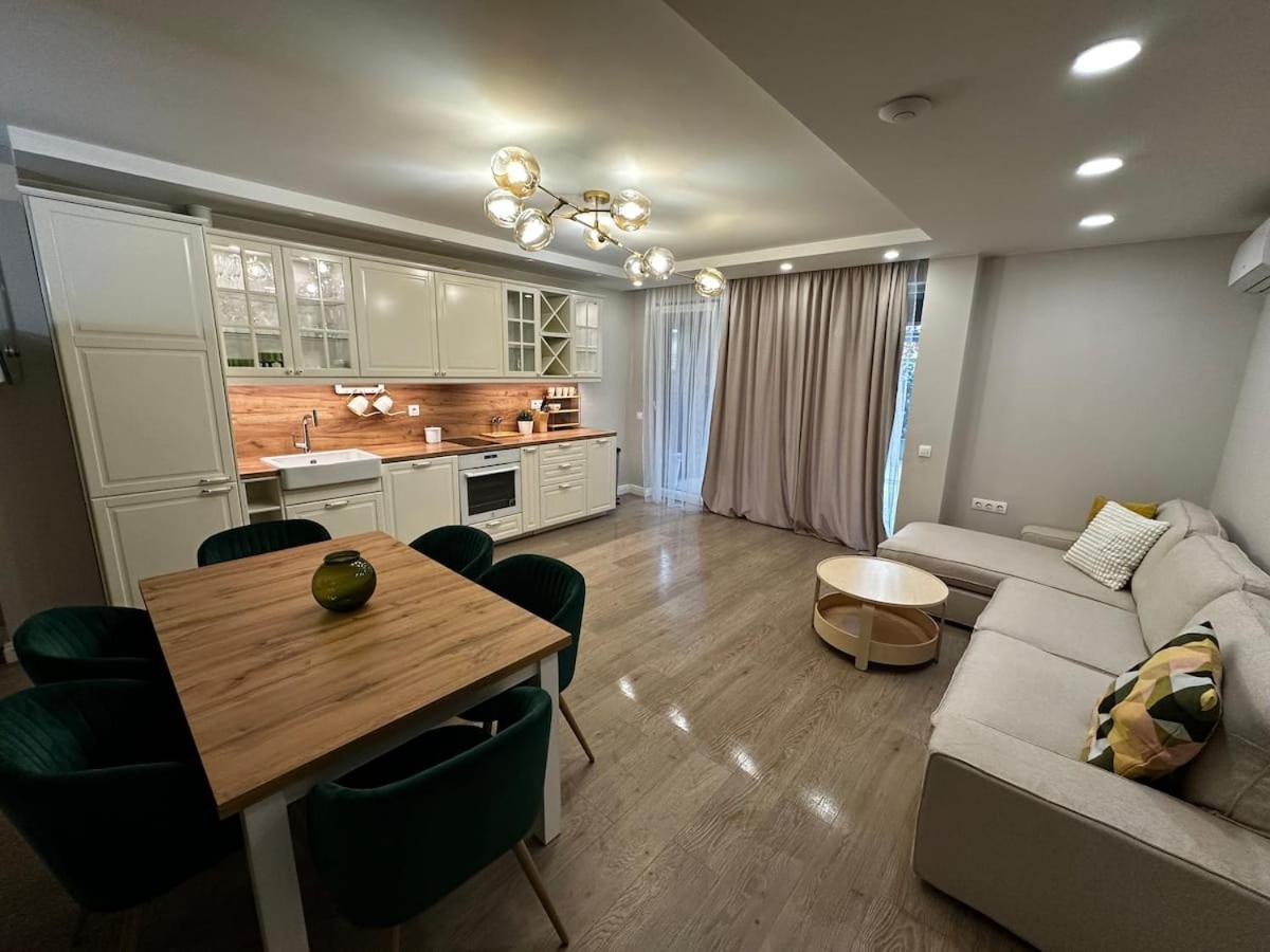 Amaya Apartment