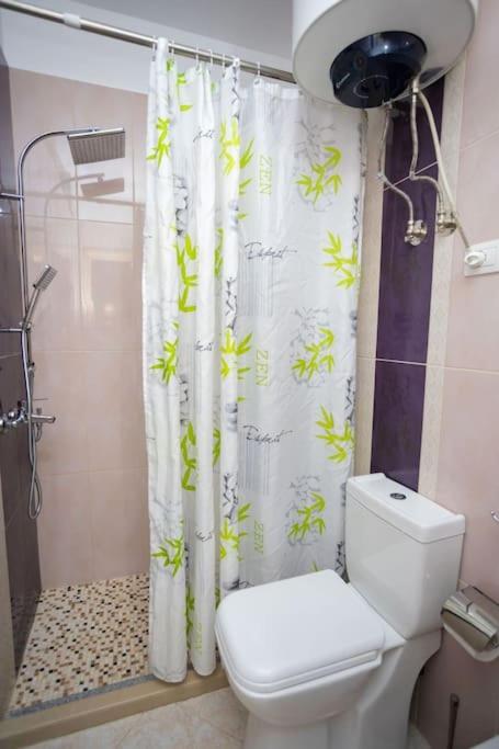 Beach Side Comfort Flat 1