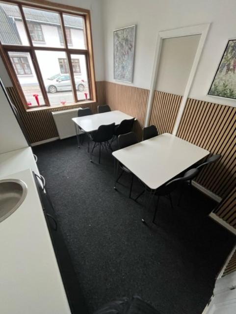 Folsted - Værelse 204 med eget badeværelse og fri parkering view 4
