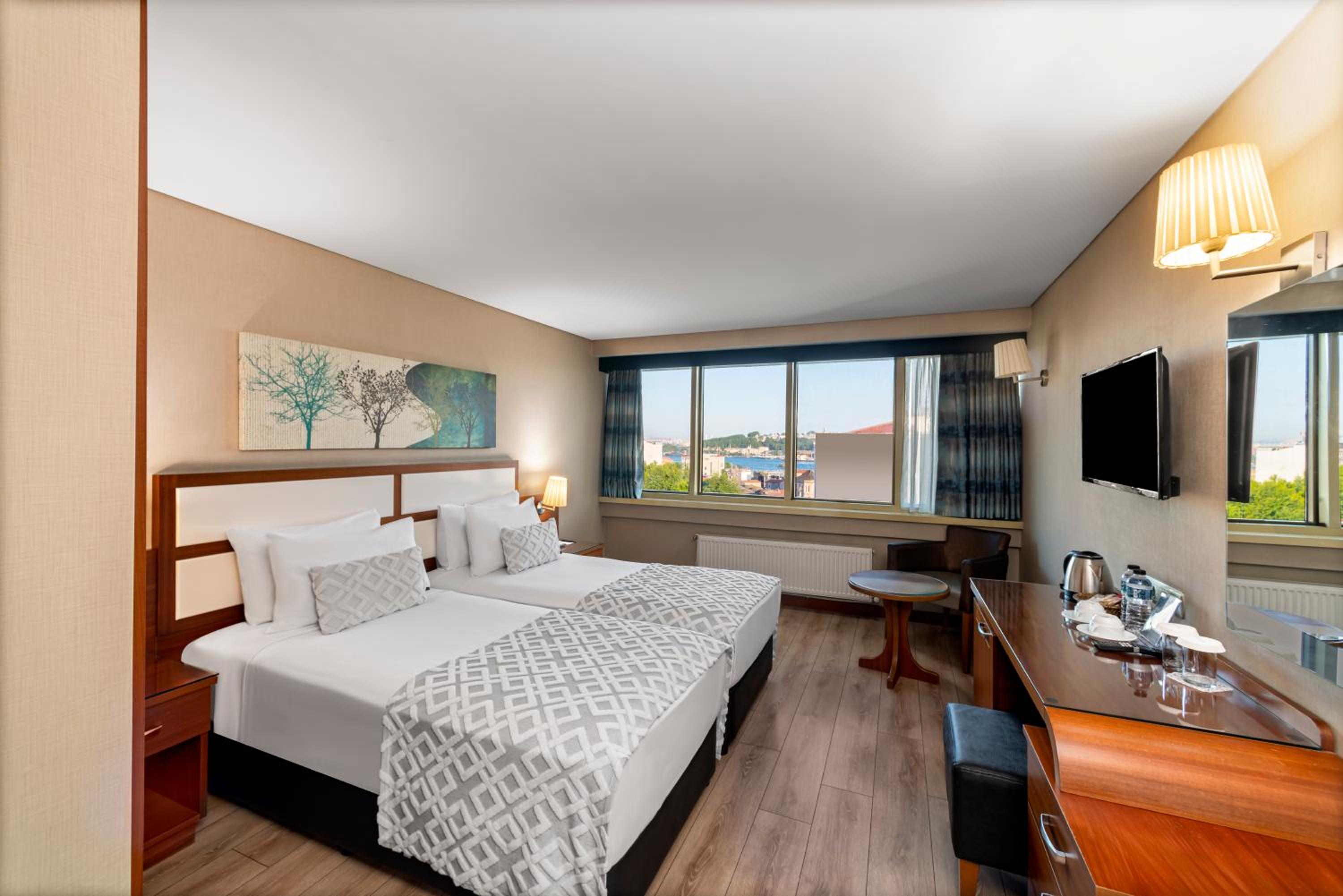Istanbul Golden City Otel - Image 9