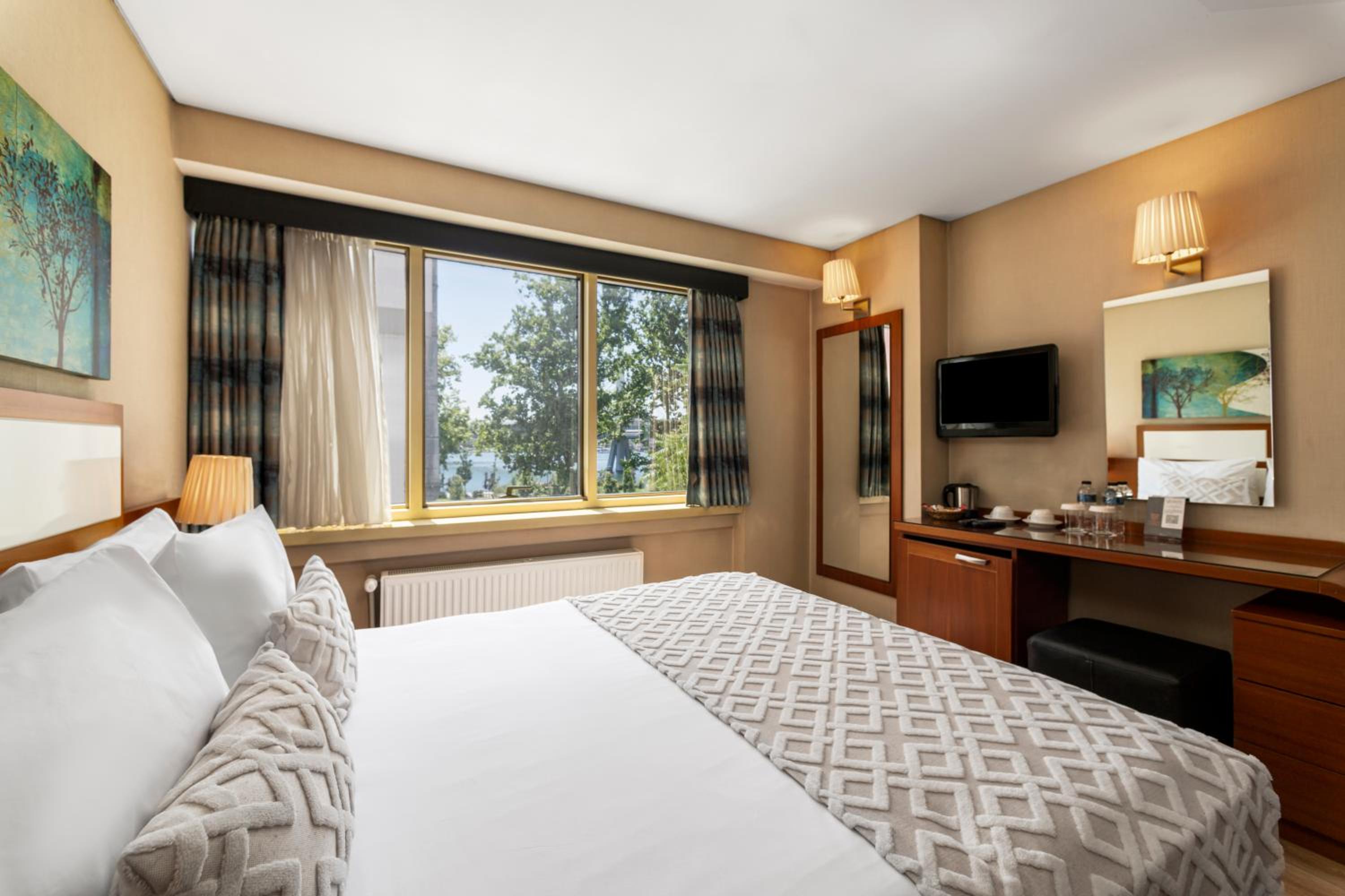 Istanbul Golden City Otel - Image 10