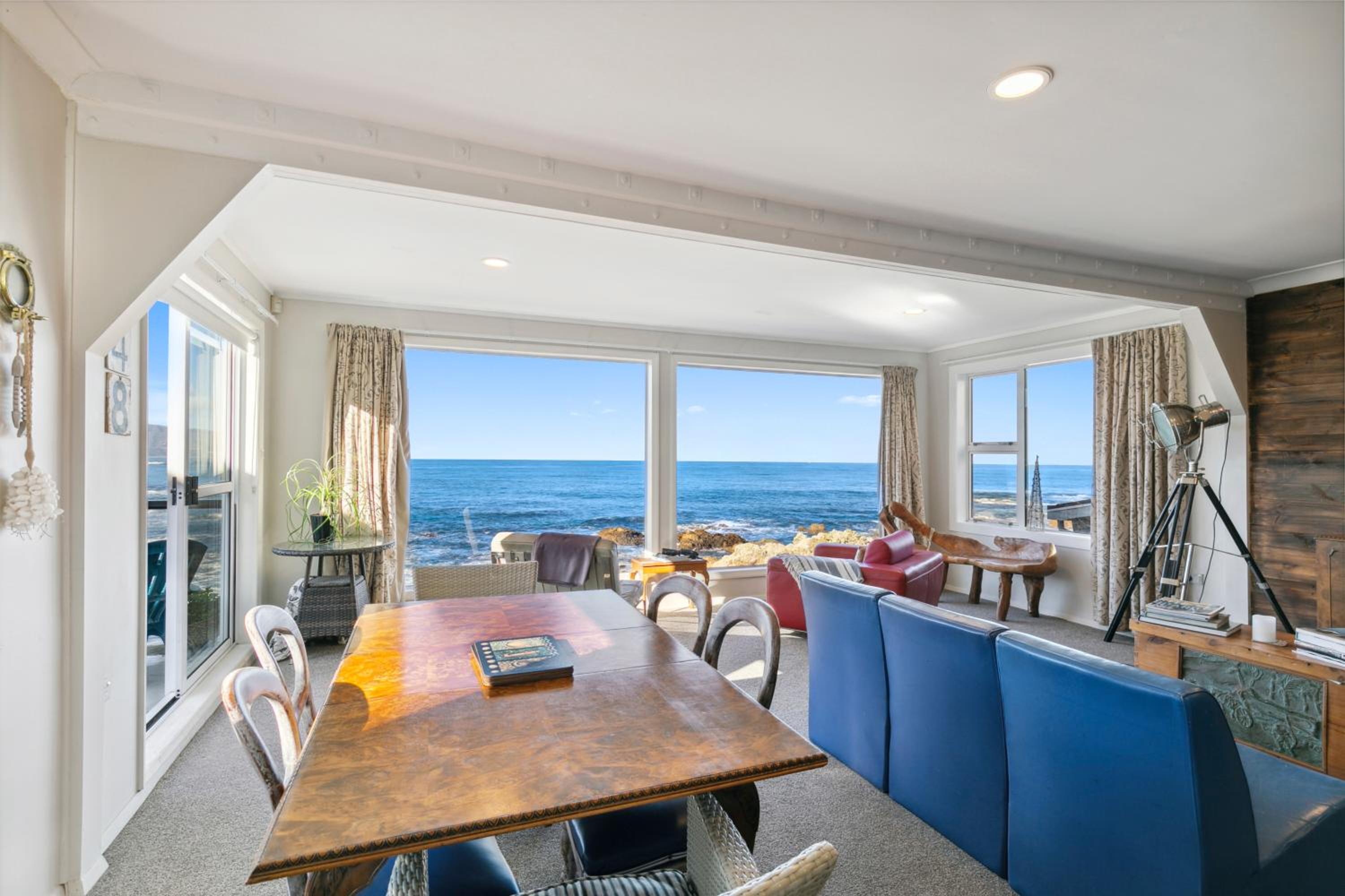 Pacific Ocean seafront home near airport view 5