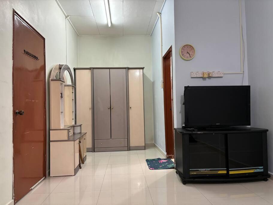 Comfortable Retreat in Megah Ria photo 7