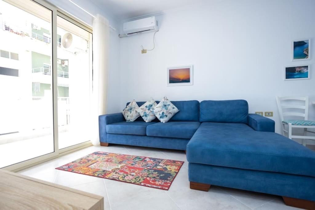 Central Seaview Apartment by PikHost