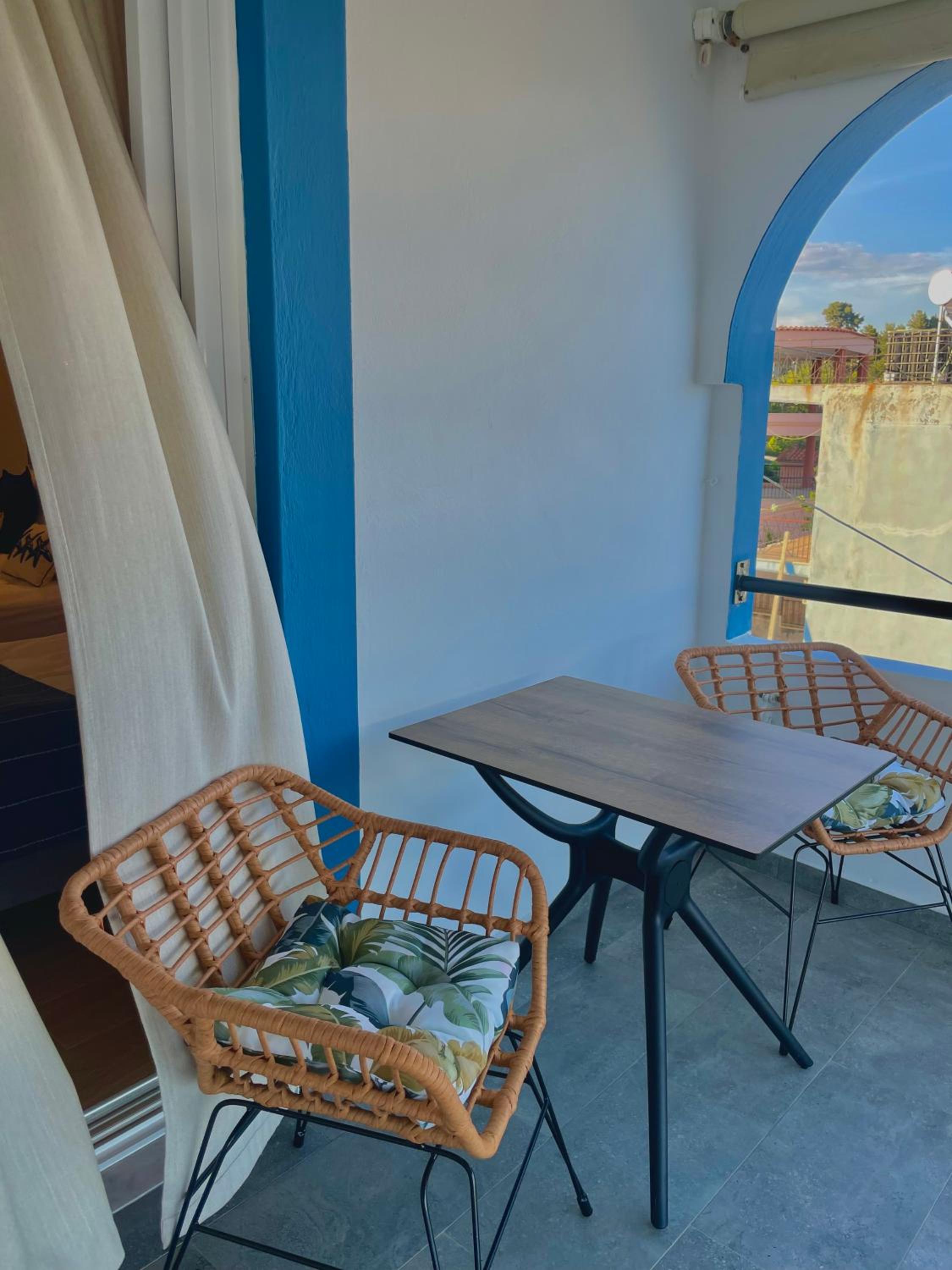 Sianos apartments
