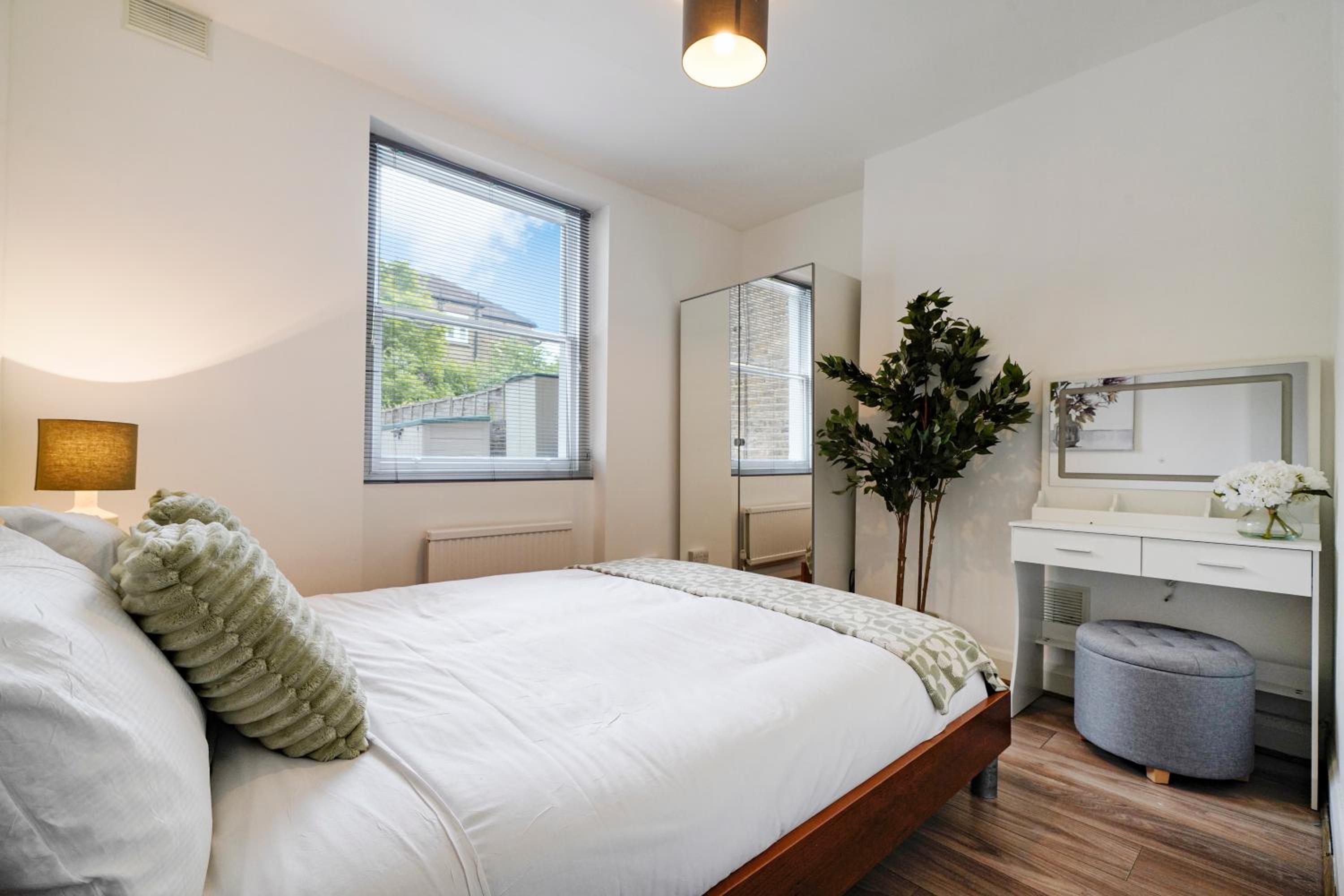 Hububb Luxury Apartment Ealing