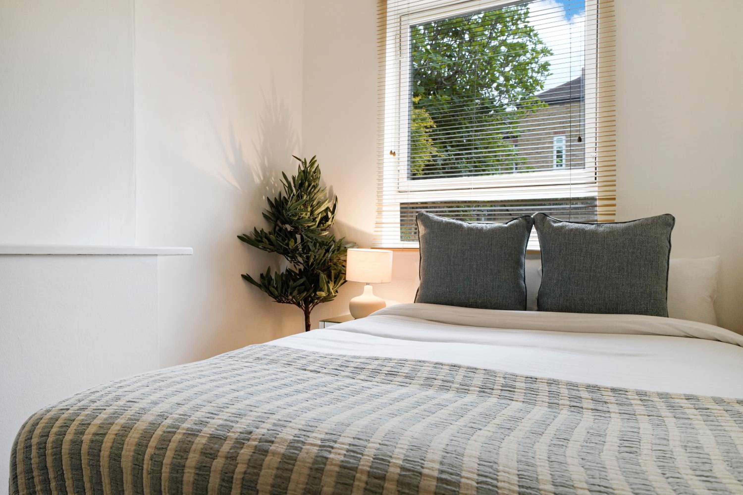 Hububb Luxury Apartment Ealing