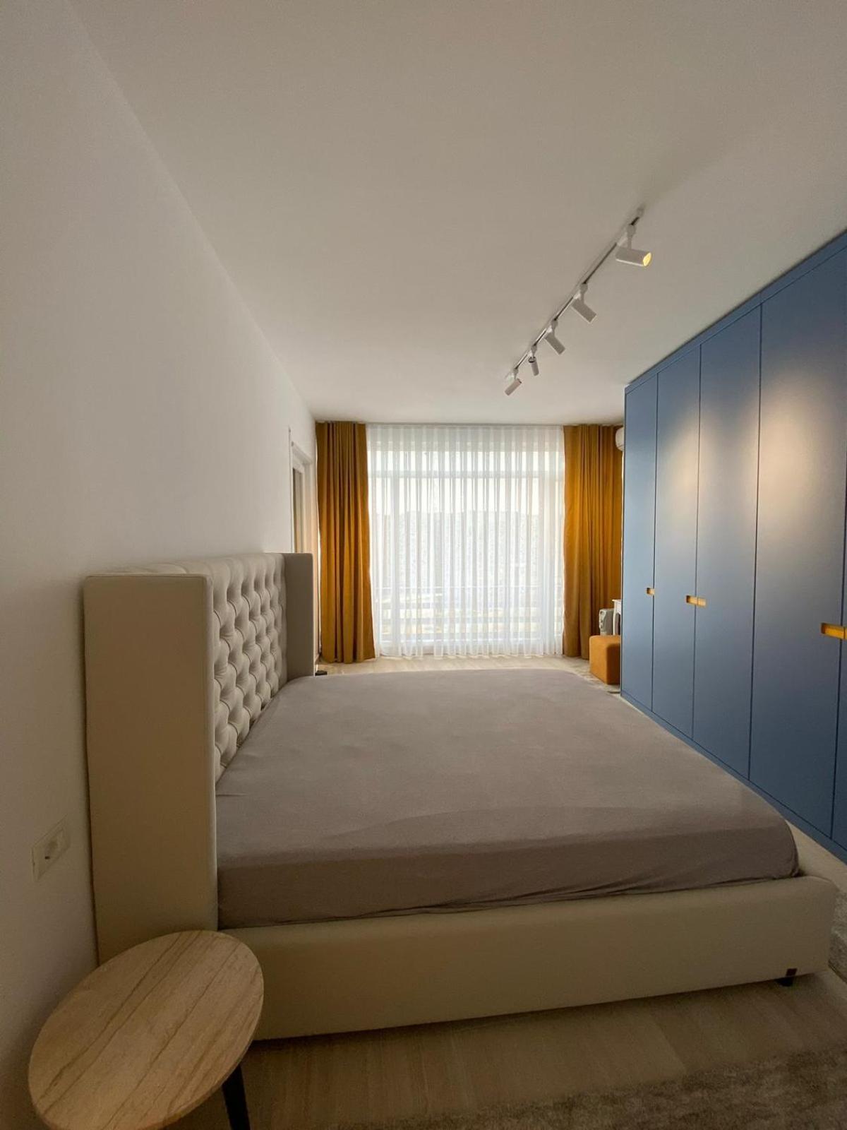 Real Apartments