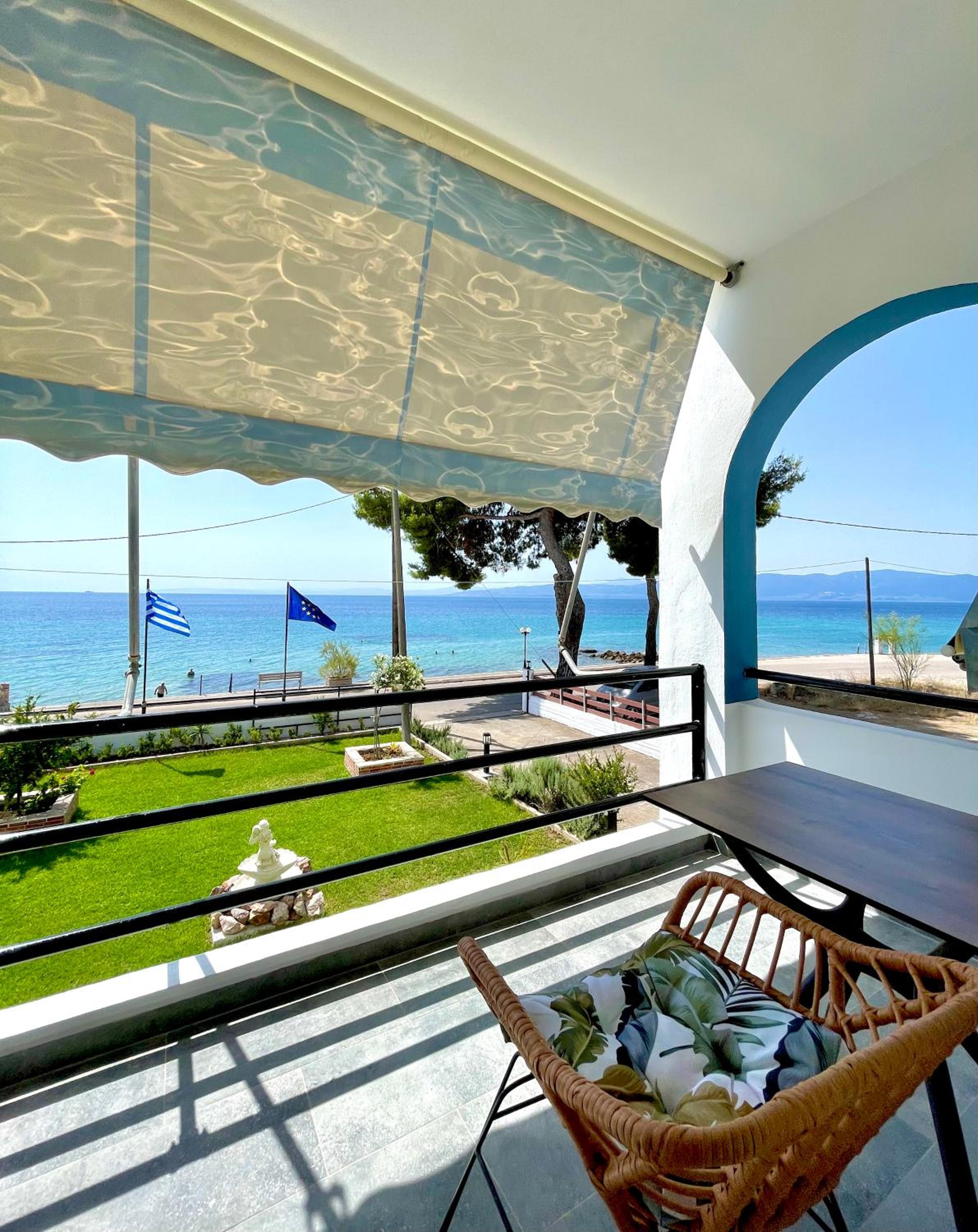 Sianos apartments