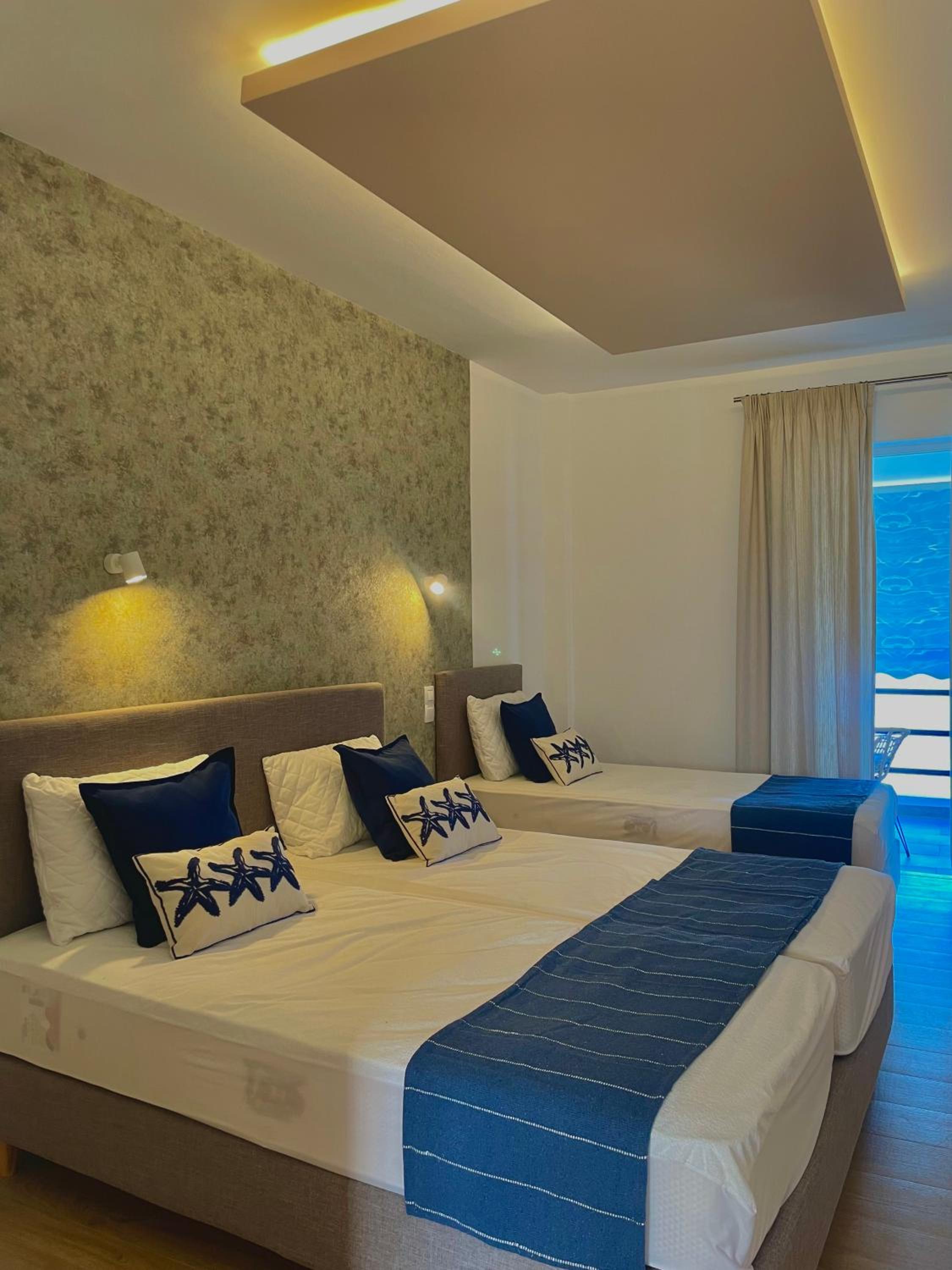 Sianos apartments