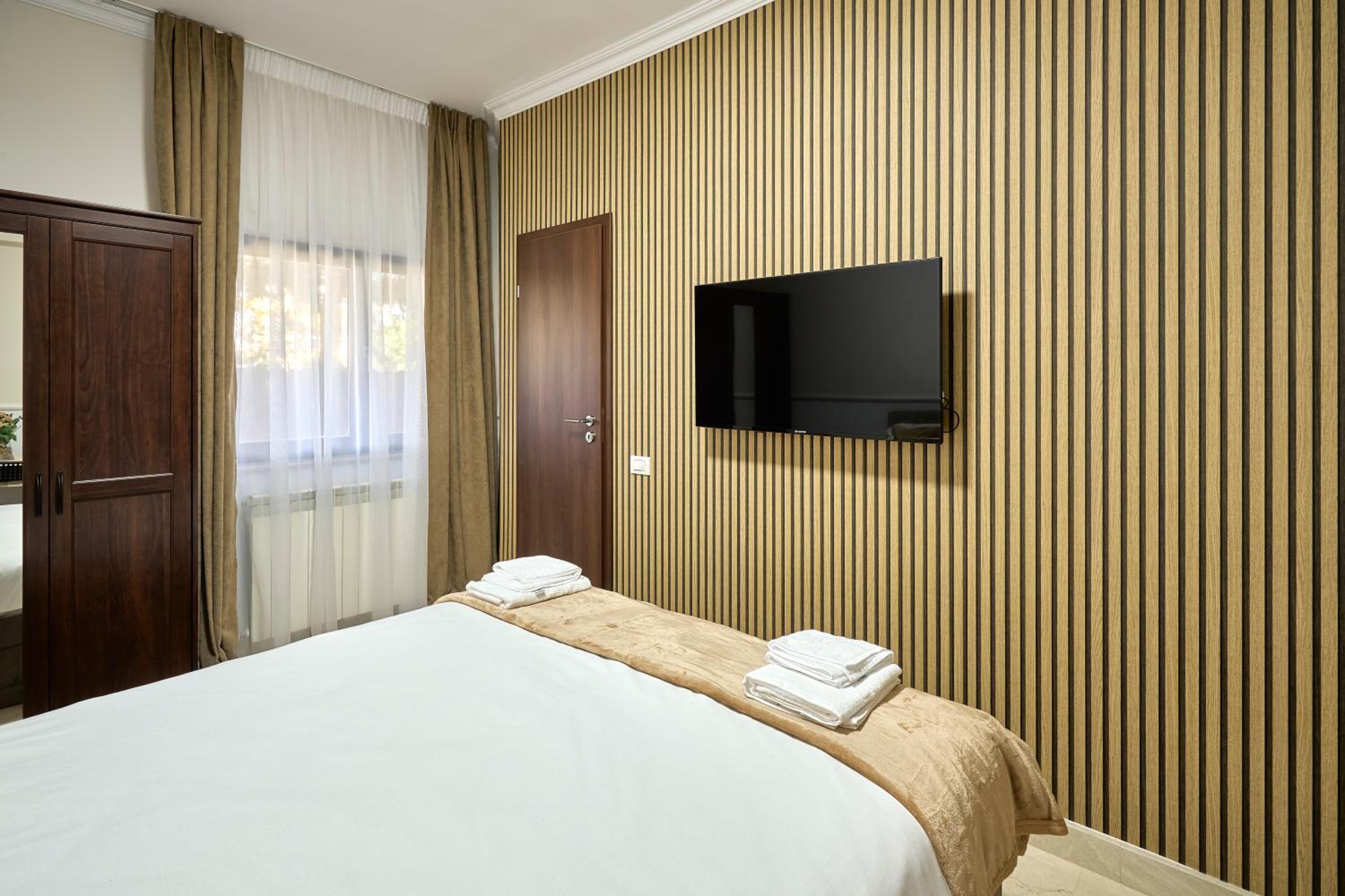 Therme Airport Resort