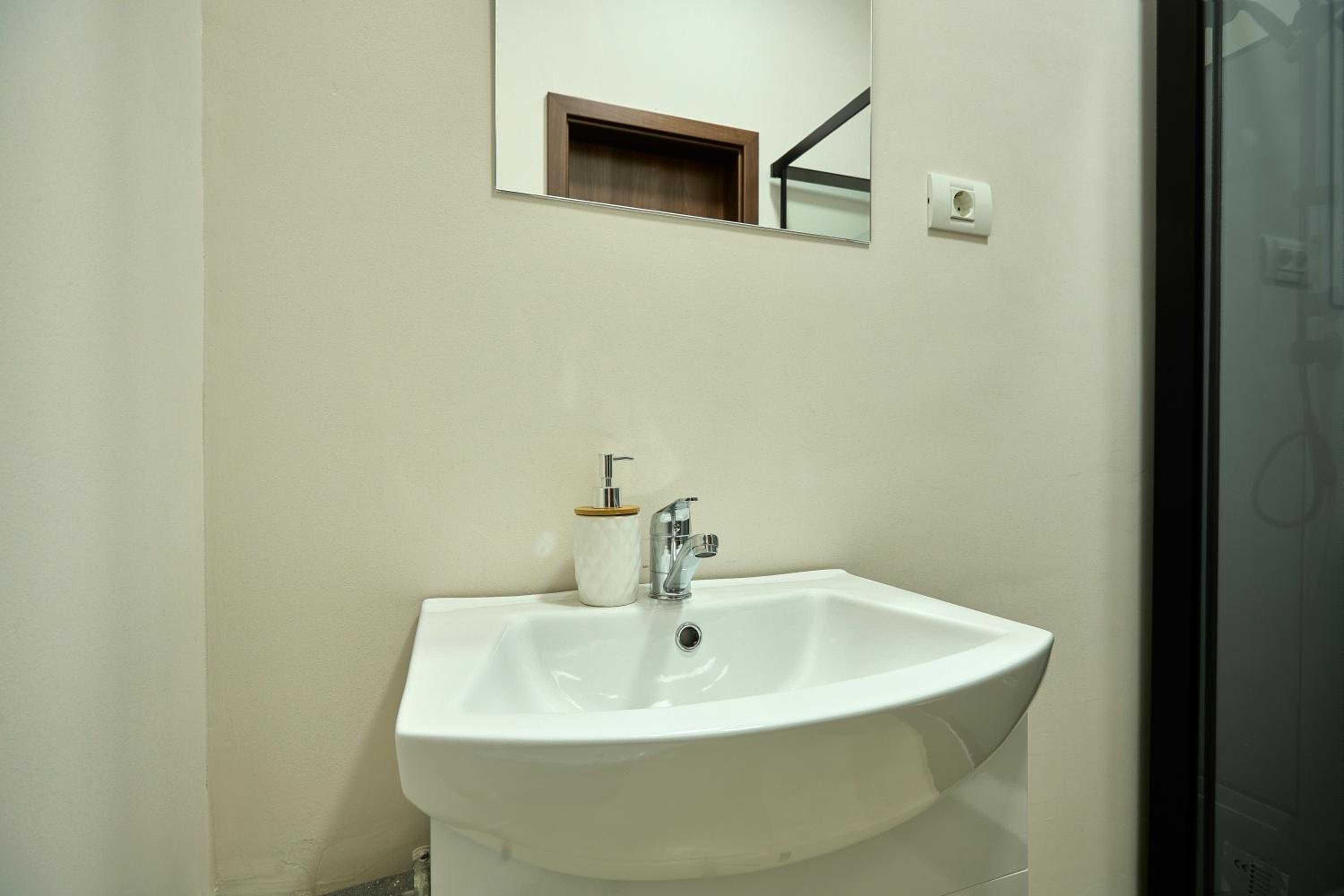 Therme Airport Resort