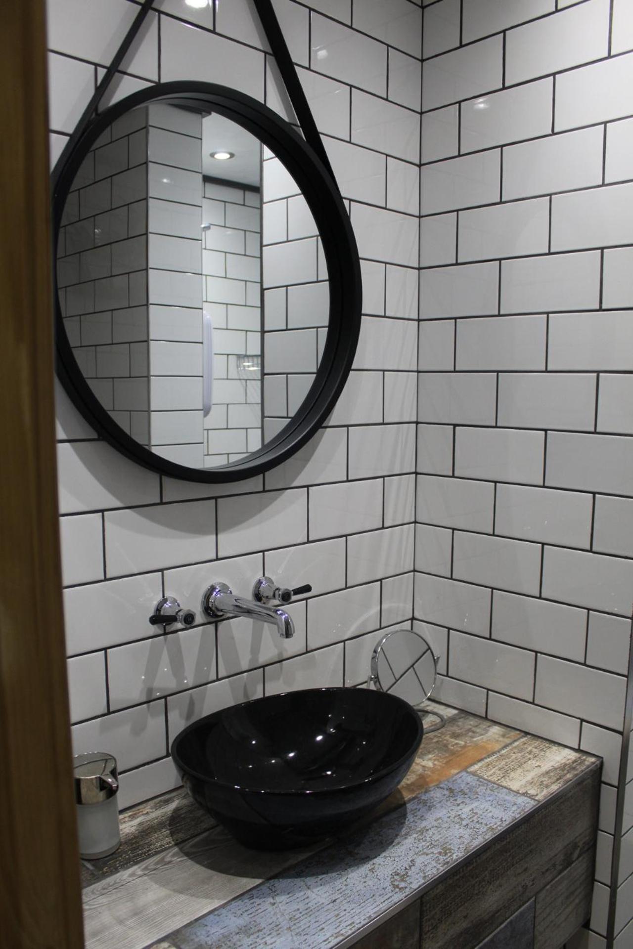 Guyscliffe Farm Apartment