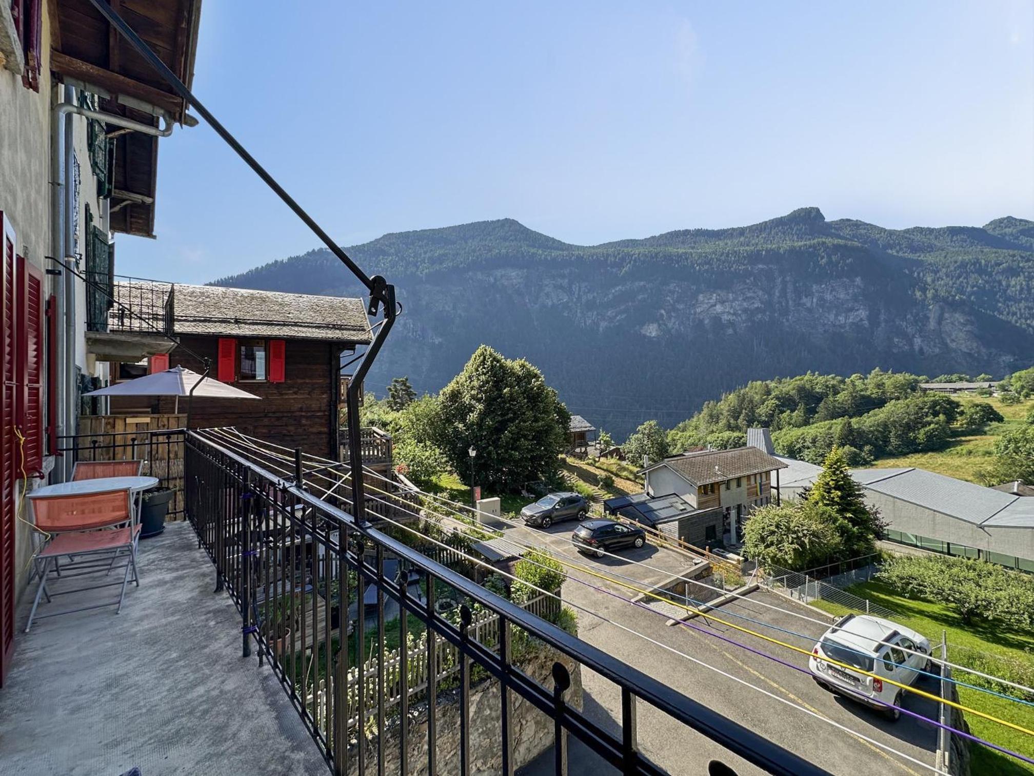Swiss Alpine Retreat & View near Martigny