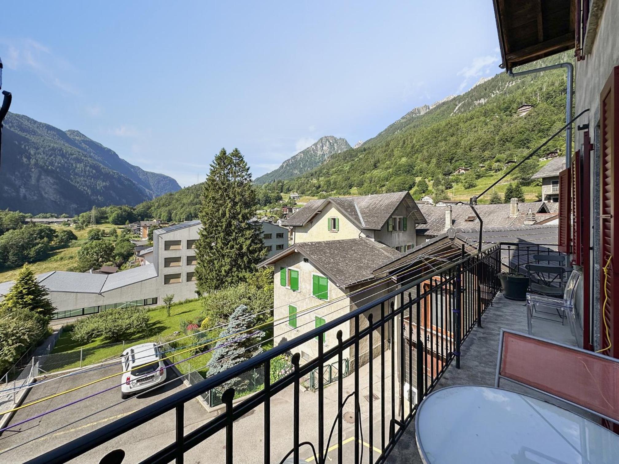 Swiss Alpine Retreat & View near Martigny