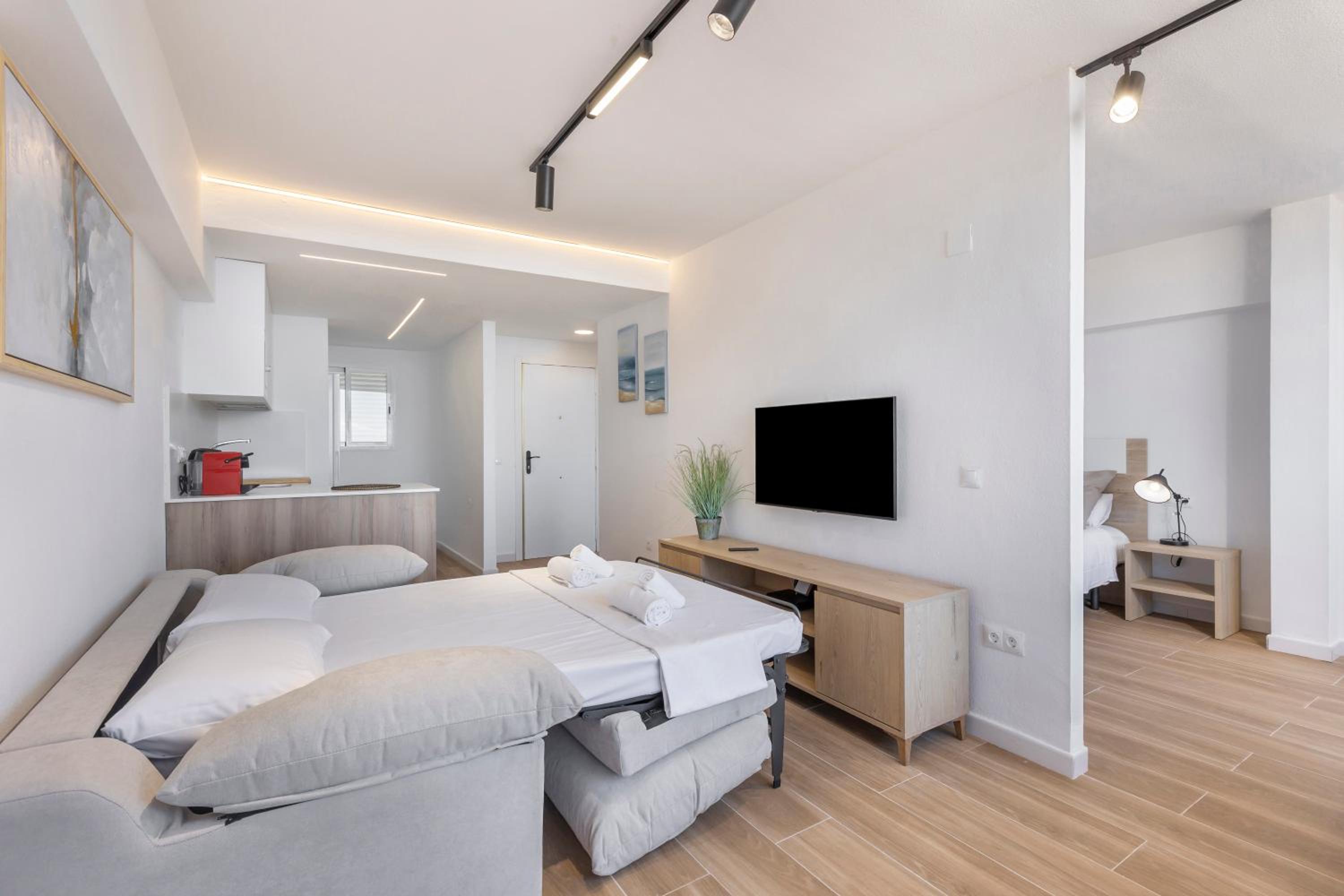 Magnifico apartamento en Benidorm con AC y Wifi