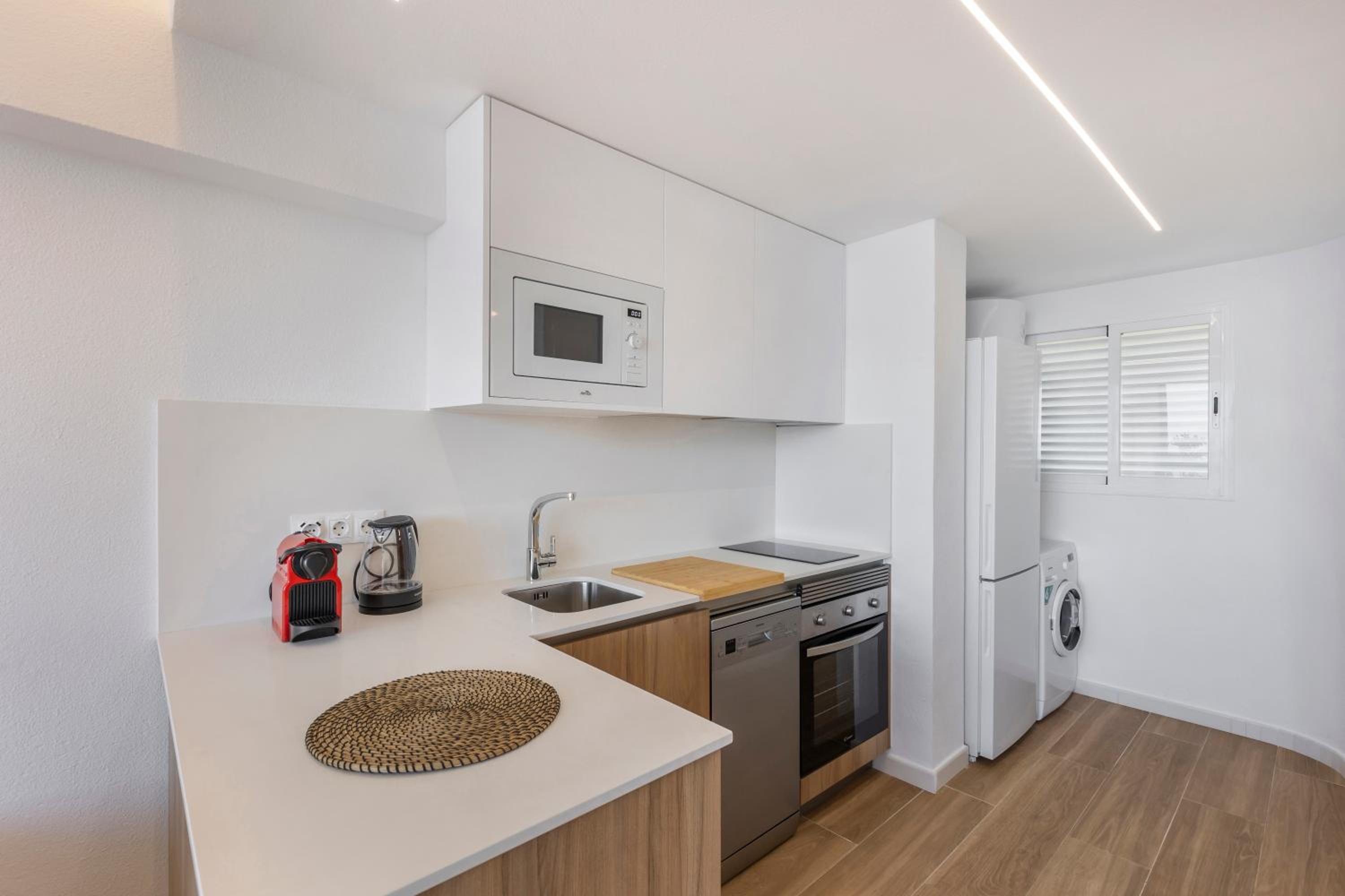 Magnifico apartamento en Benidorm con AC y Wifi