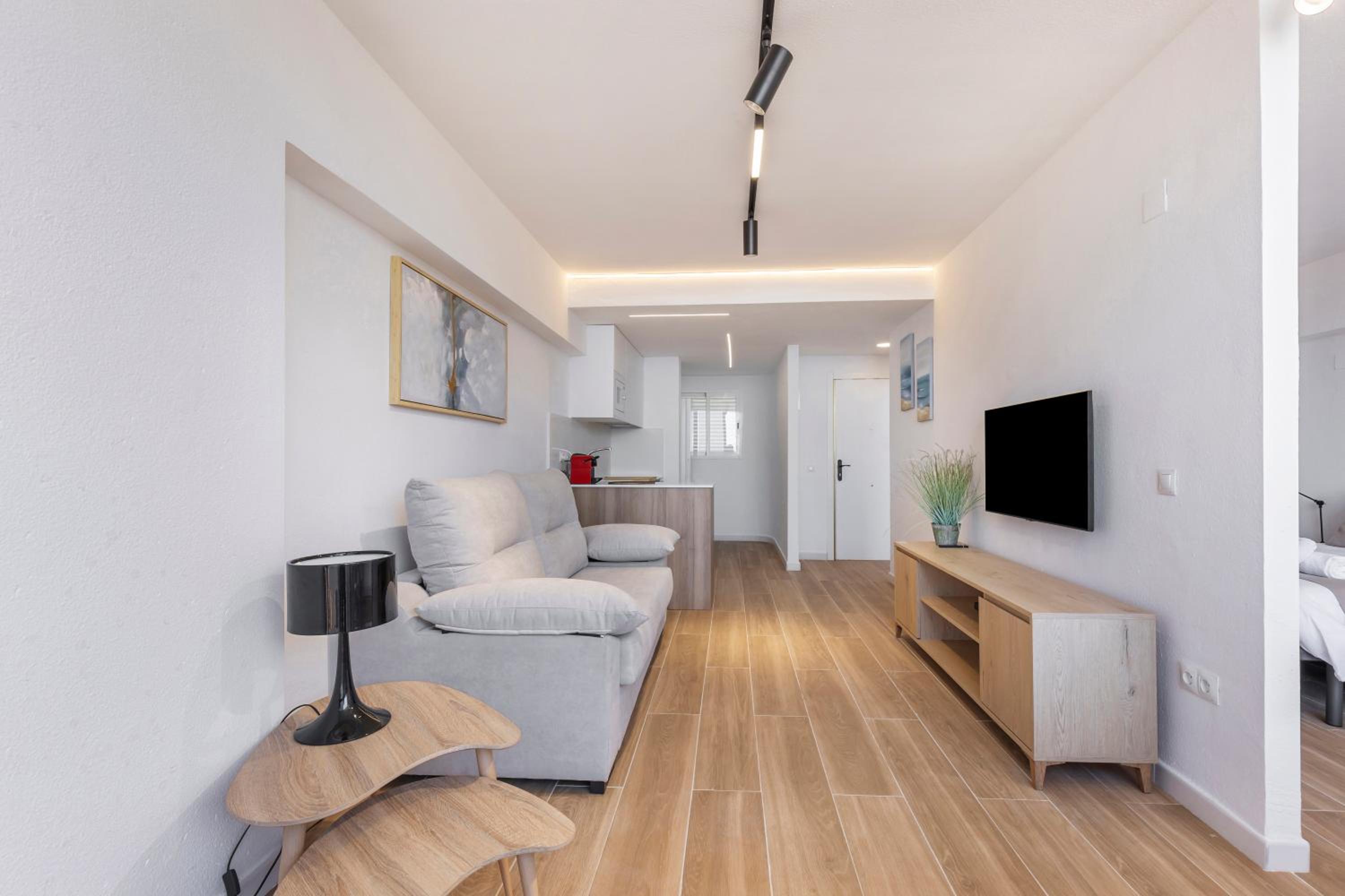Magnifico apartamento en Benidorm con AC y Wifi