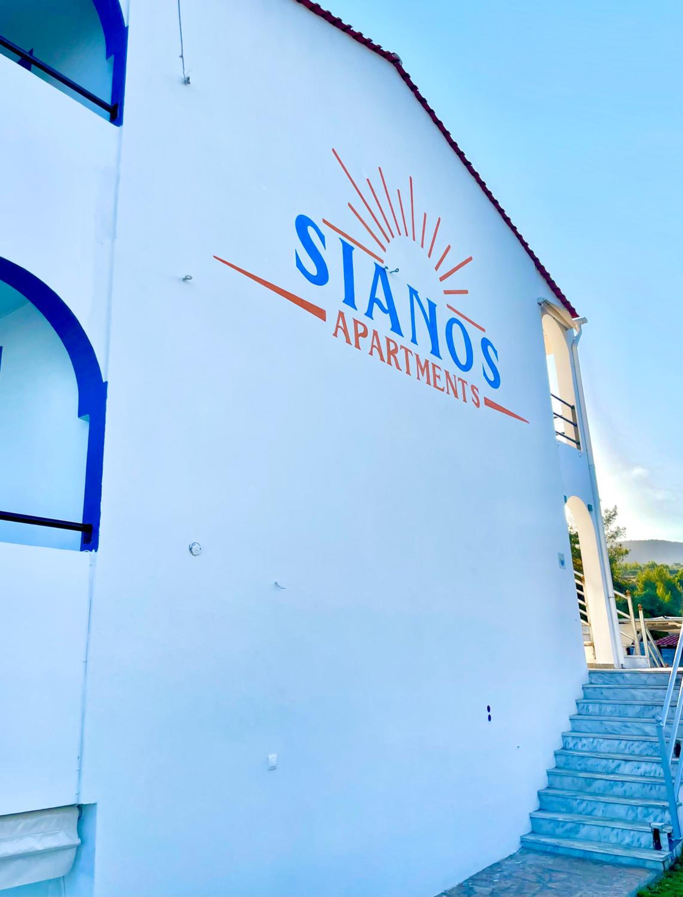 Sianos apartments