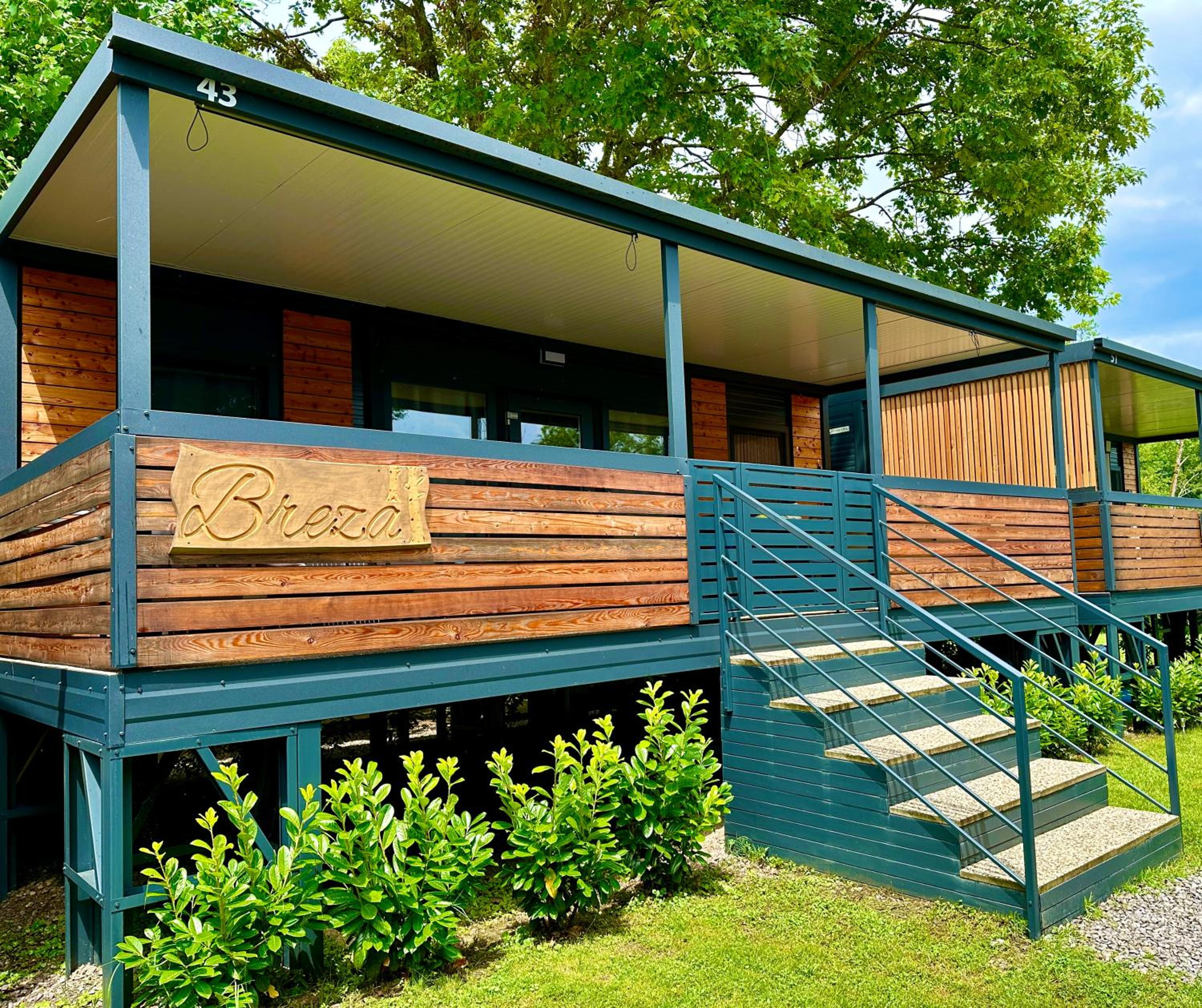 BREZA mobile house BIG BERRY view 2
