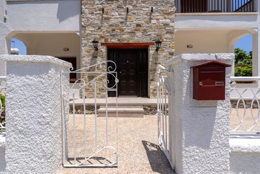Aura 2-Bedroom Apartment in Larnaca
