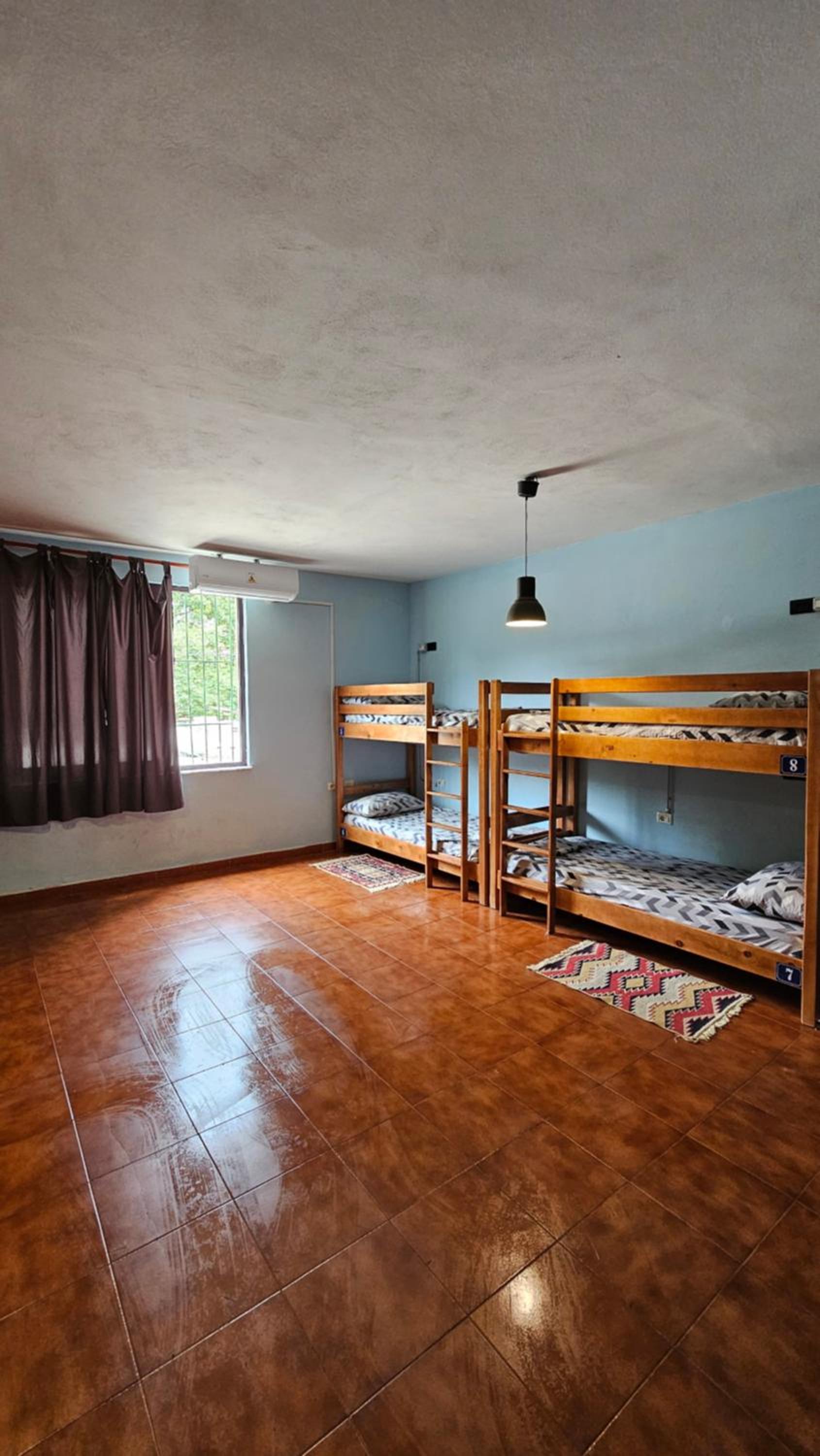 Traveler Hostel