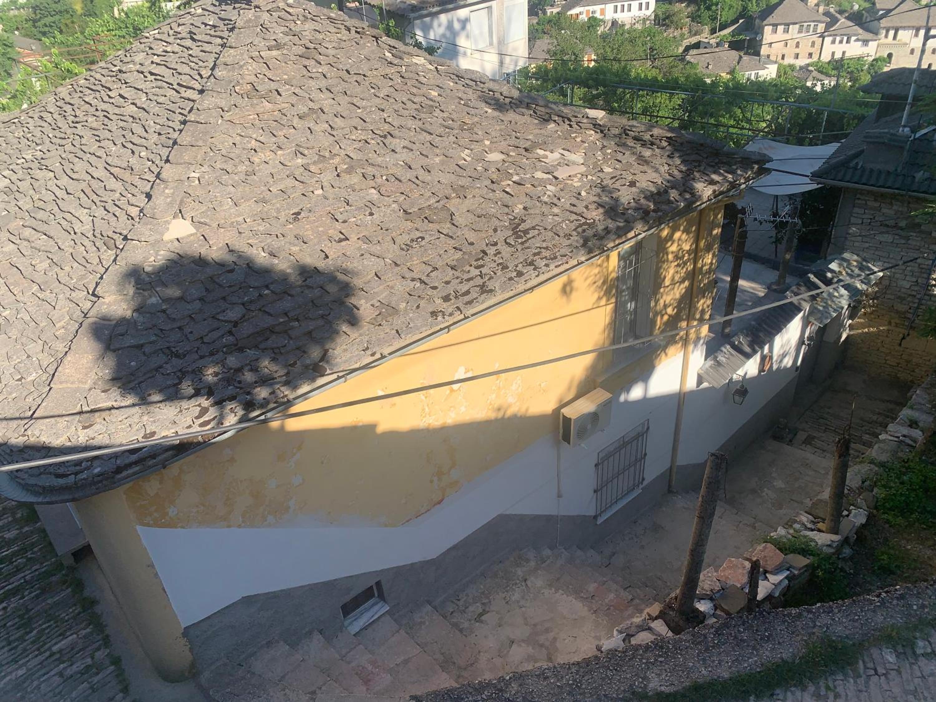 Daors House
