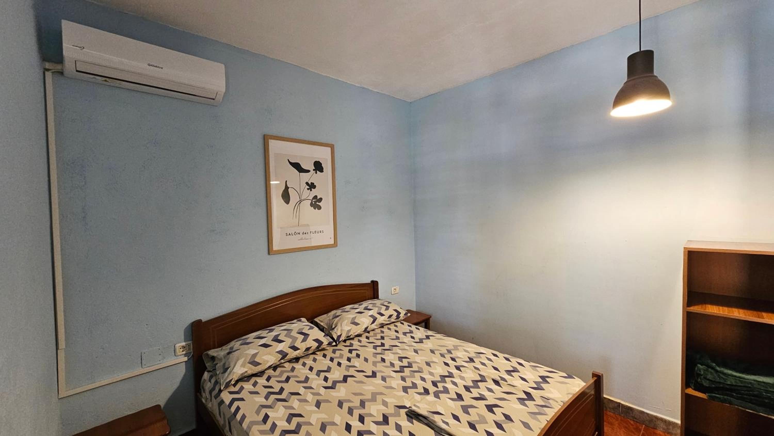 Traveler Hostel