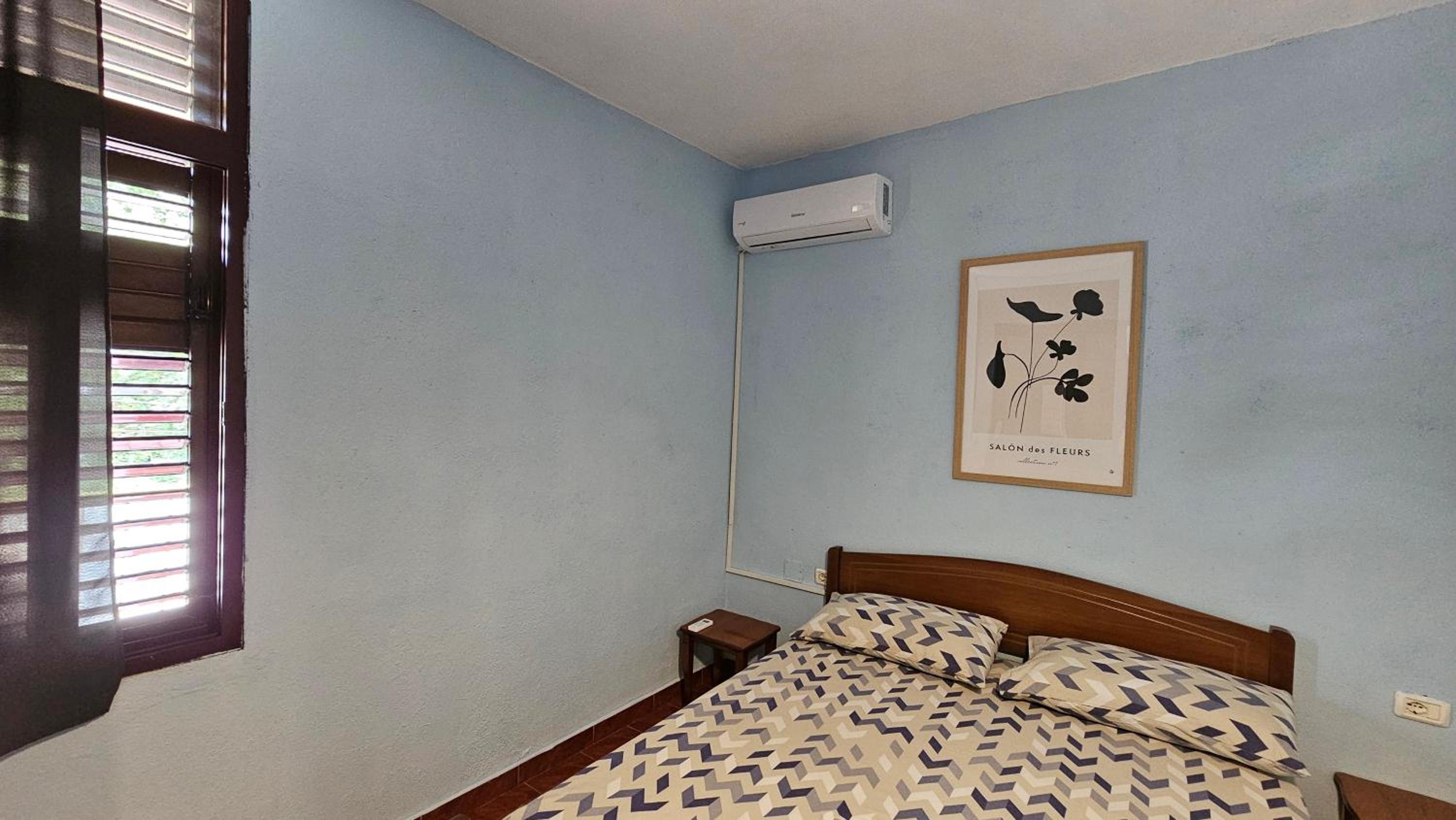 Traveler Hostel