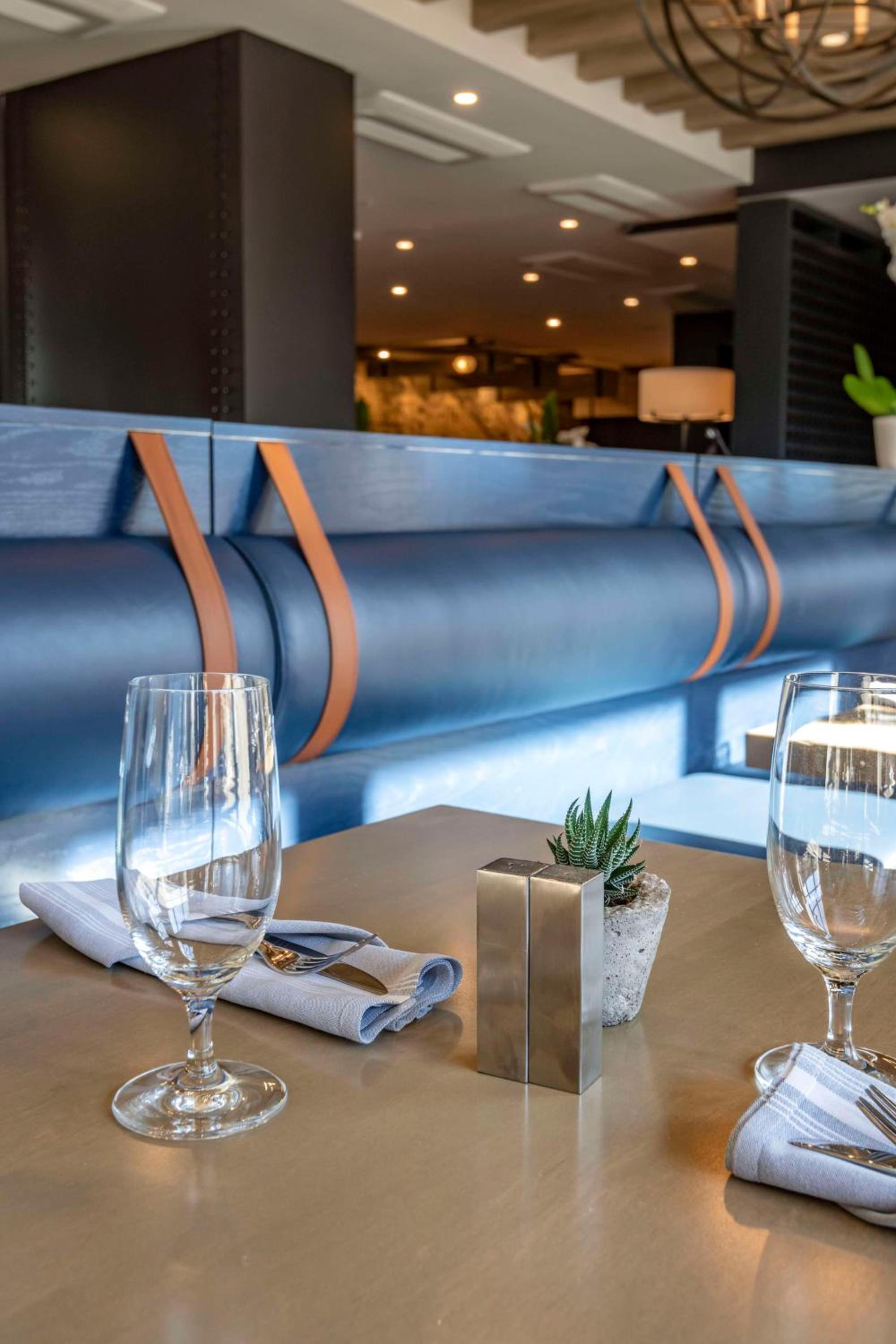 Portland Vacations - Cambria Hotel Portland Downtown Old Port - Property Image 26