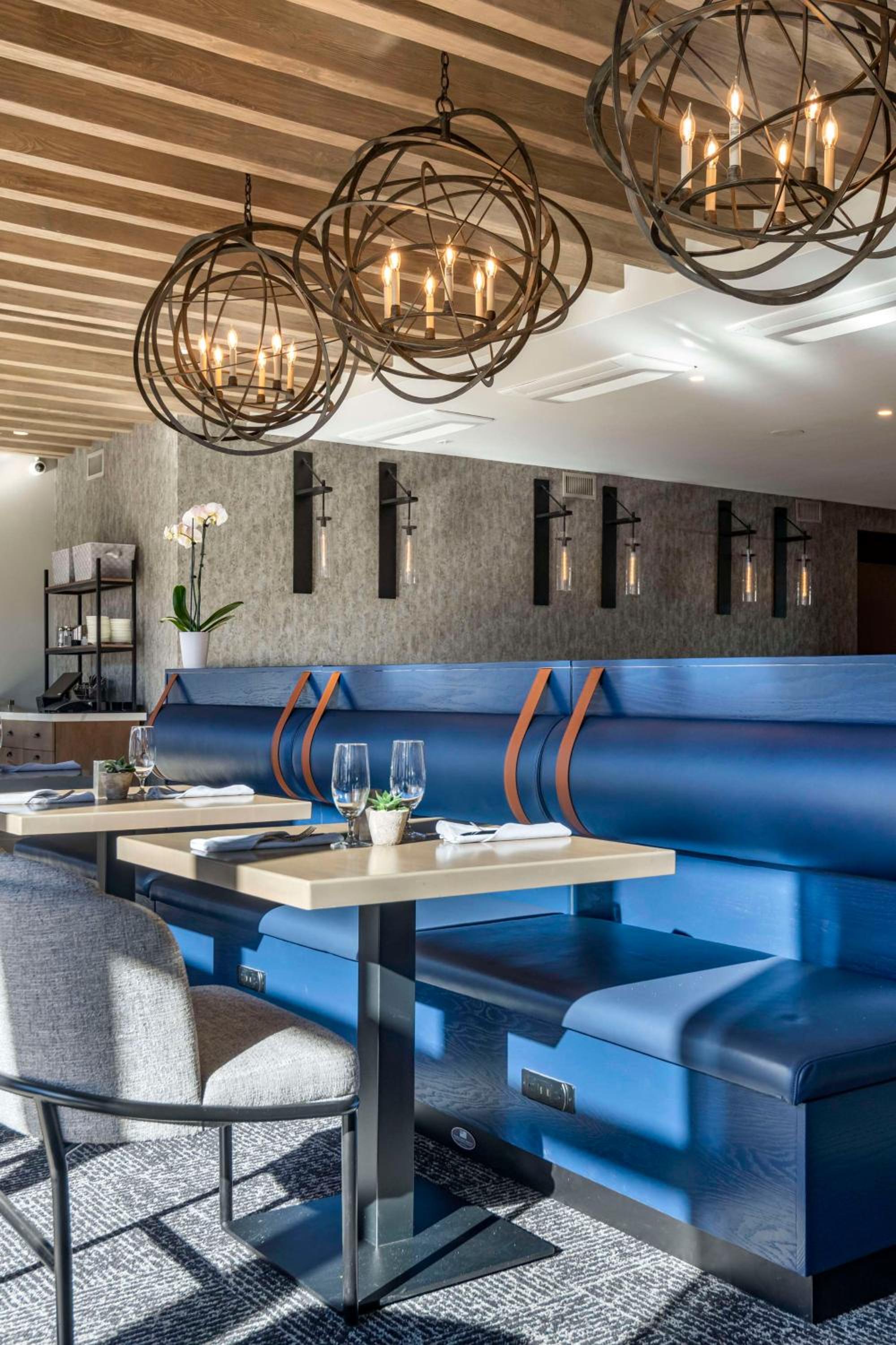 Portland Vacations - Cambria Hotel Portland Downtown Old Port - Property Image 27