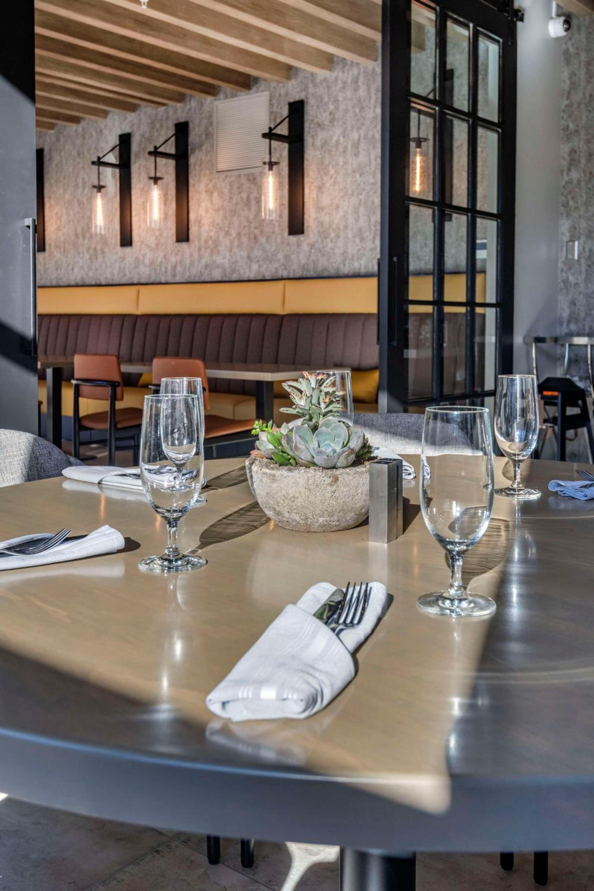 Portland Vacations - Cambria Hotel Portland Downtown Old Port - Property Image 28